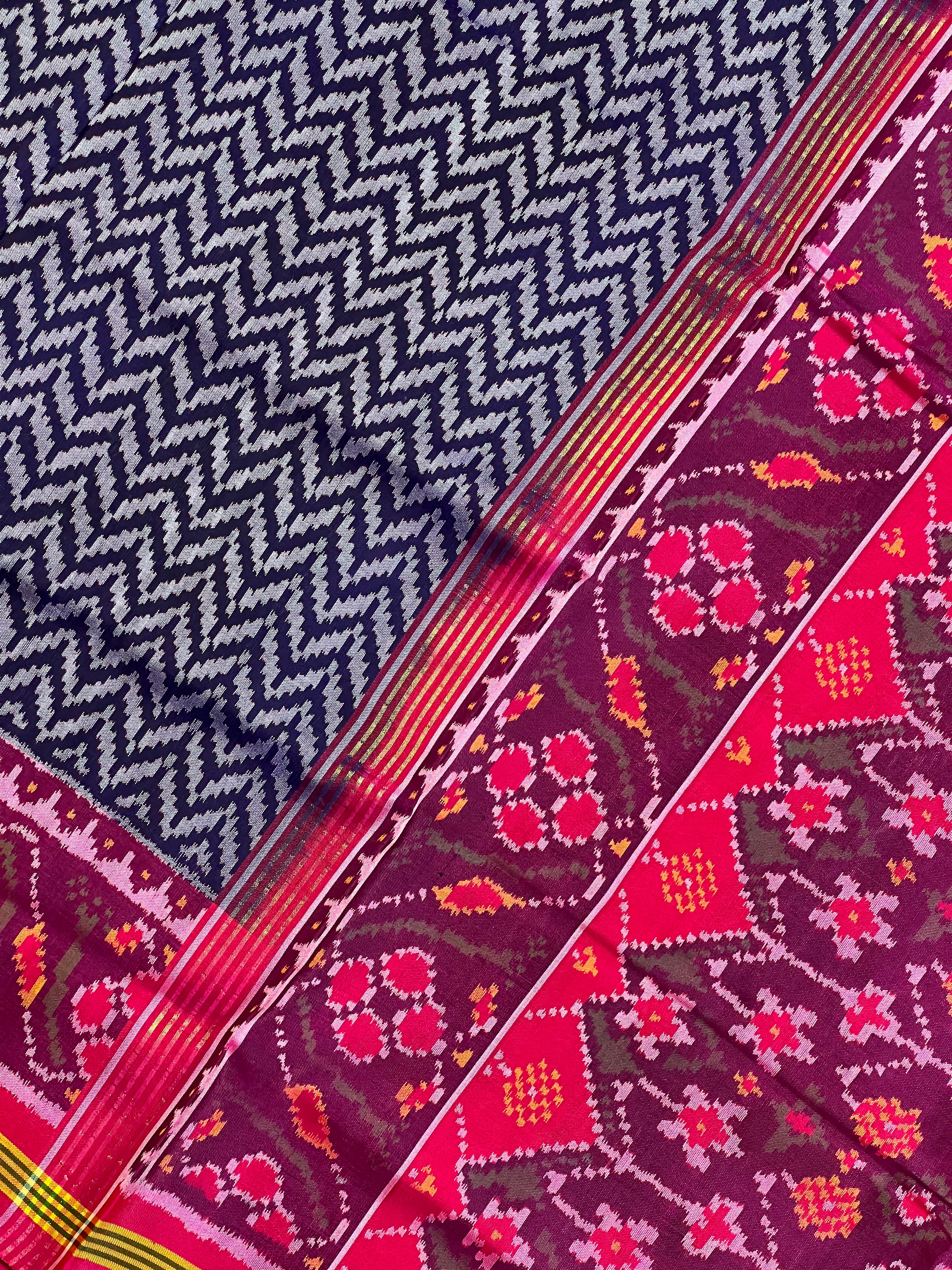 Laheriya Design Handwoven Patola Silk Saree