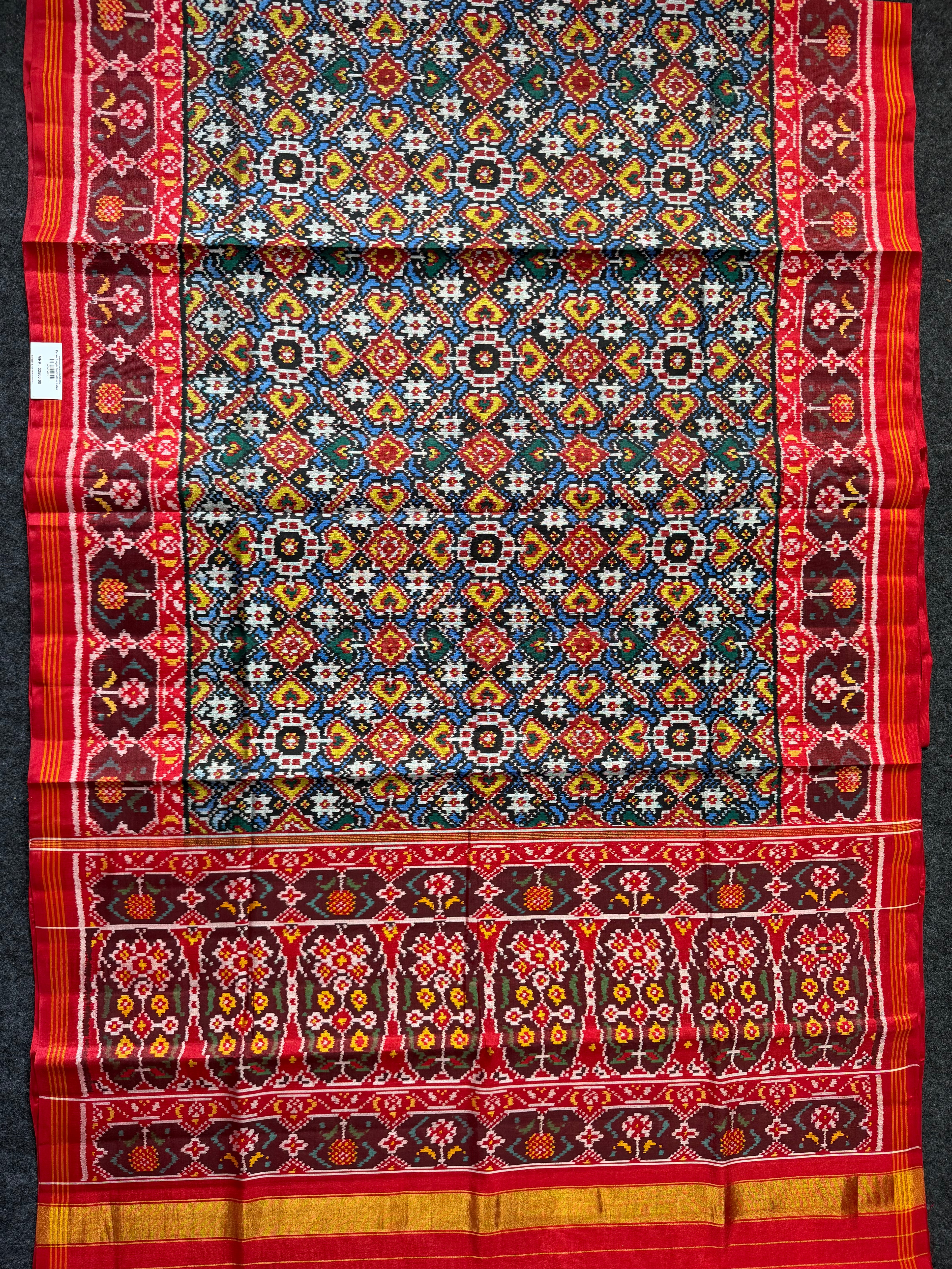 Colorful Traditional Design Handwoven Patola Silk Saree