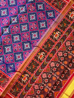 Pan-Chanda Traditional Design Handwoven Patola Silk Saree