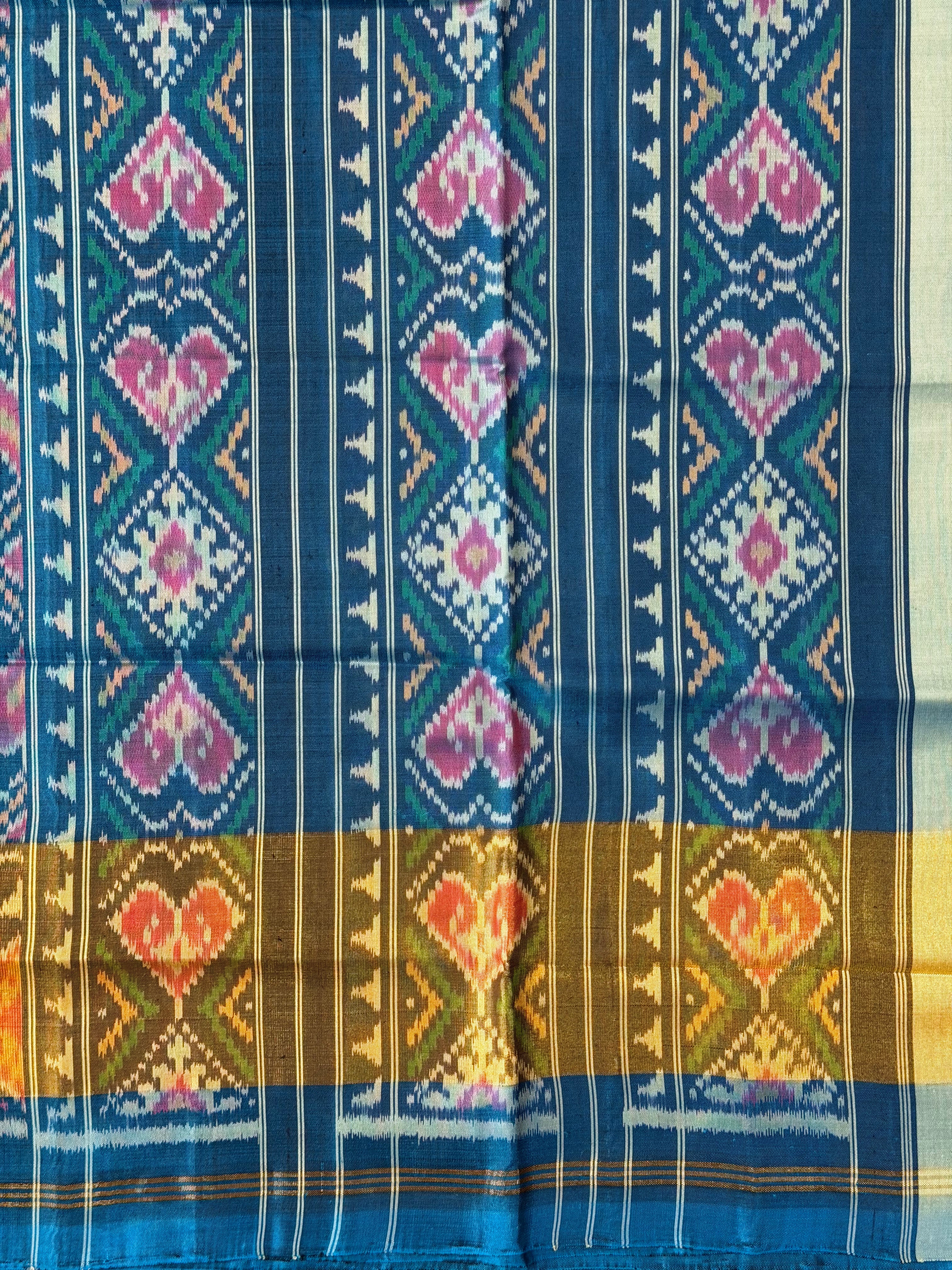 Manekchowk Traditional Design Handwoven Patola Silk Saree