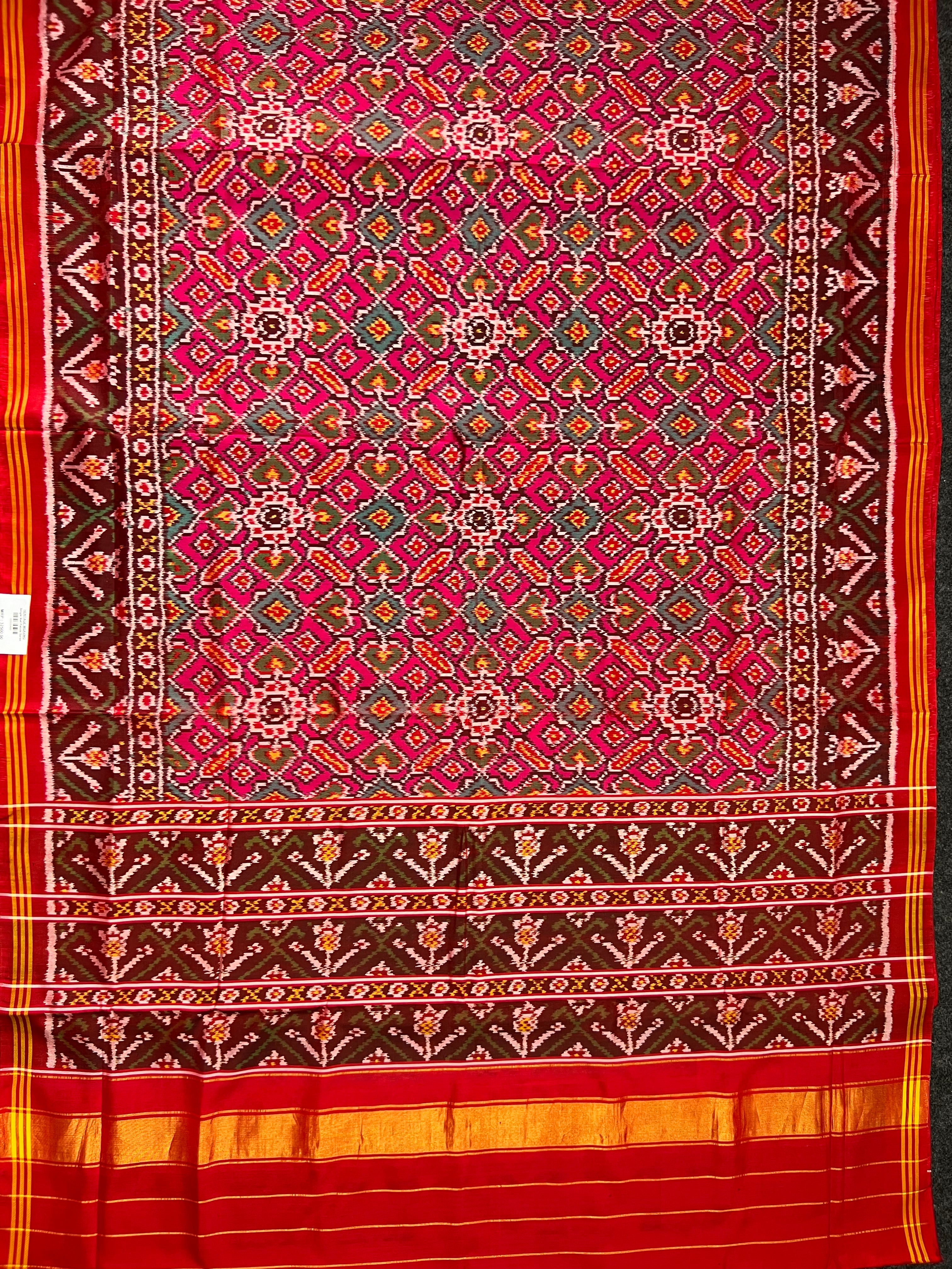 Pink Manekchowk Traditional Design Handwoven Patola Silk Saree Secondary image