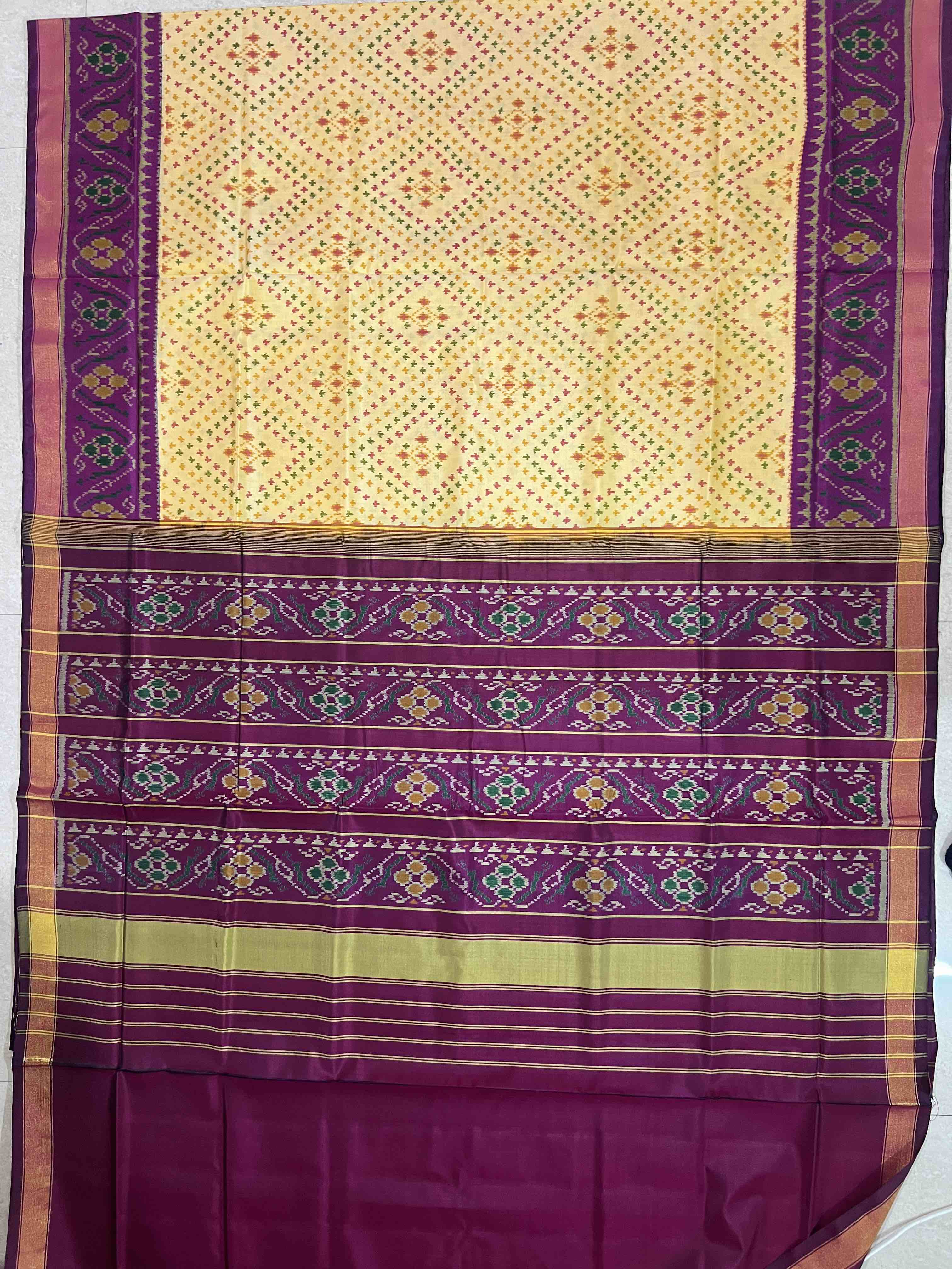 Handwoven Patola Silk Saree Traditional Butti Design