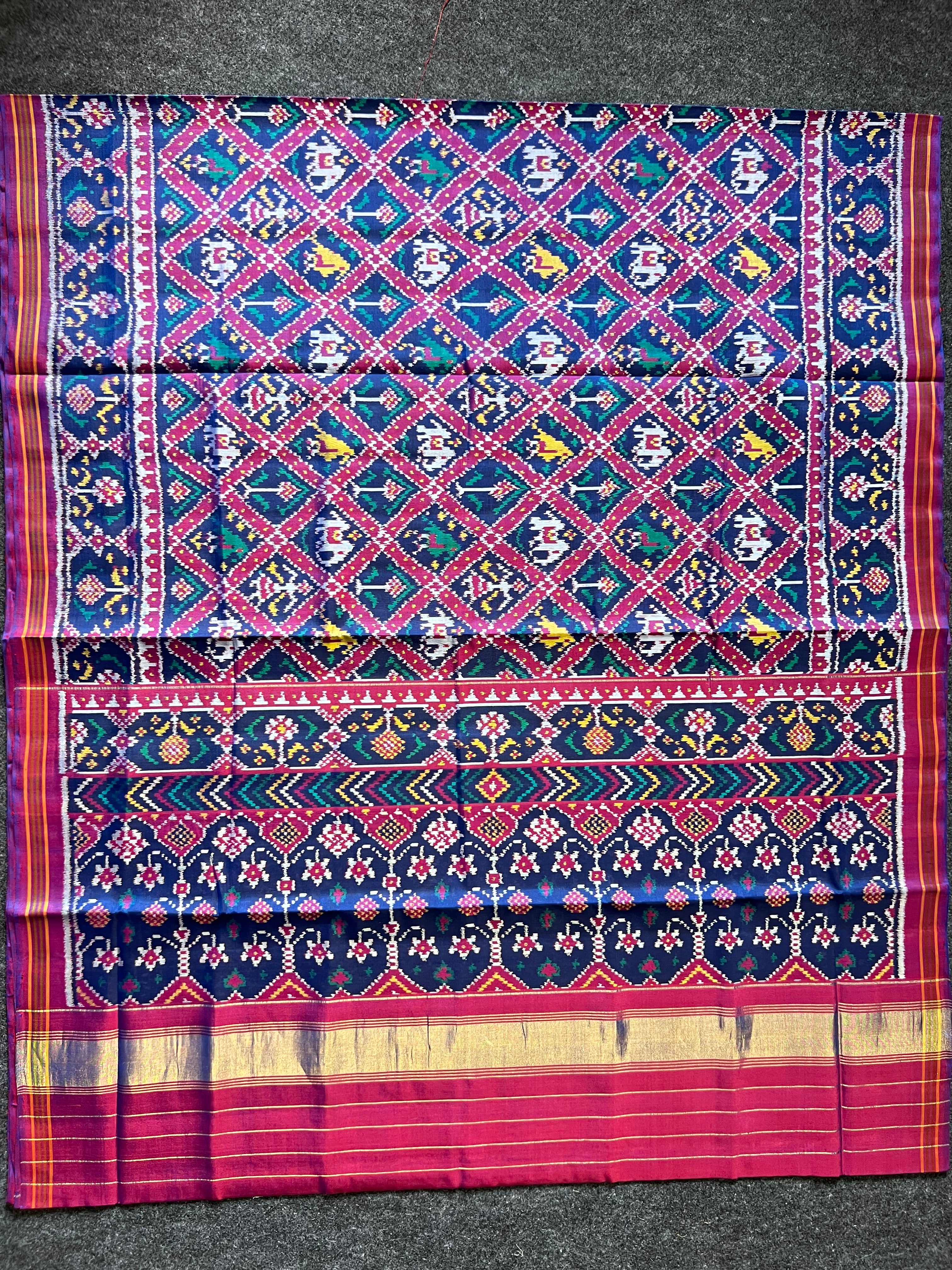 Pink Manekchowk Design Handwoven Patola Silk Saree
