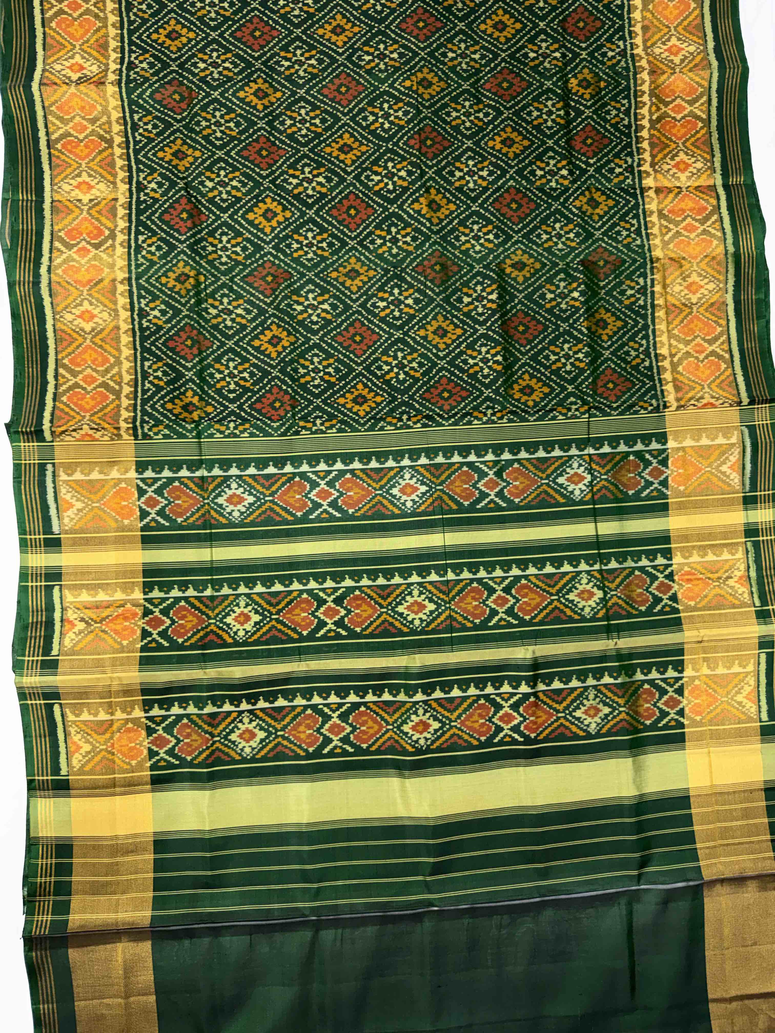 Green Panchanda Traditional Design Handwoven Patola Silk Saree Secondary image