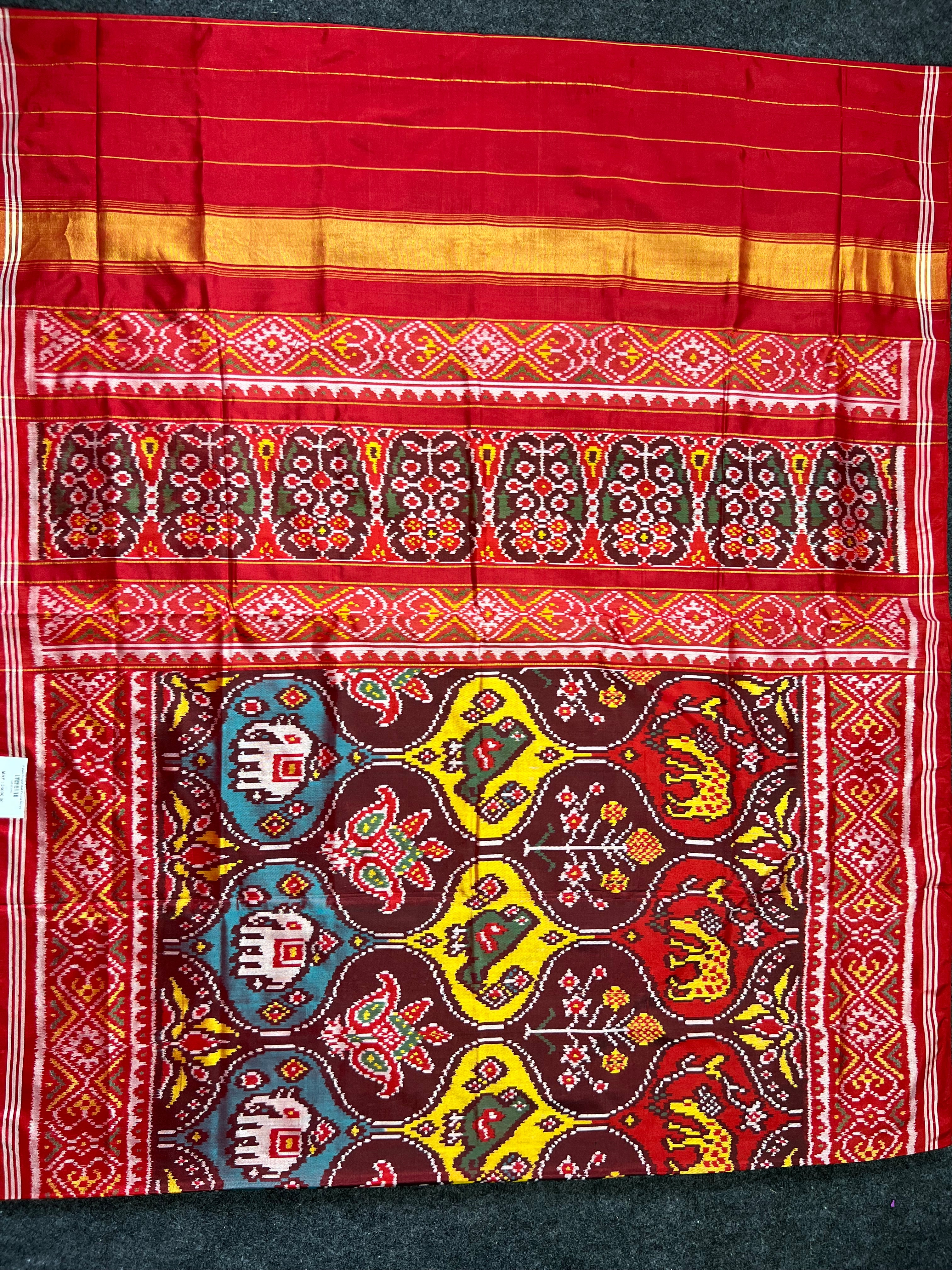 Exclusive Motif Design Handwoven Patola Silk Saree