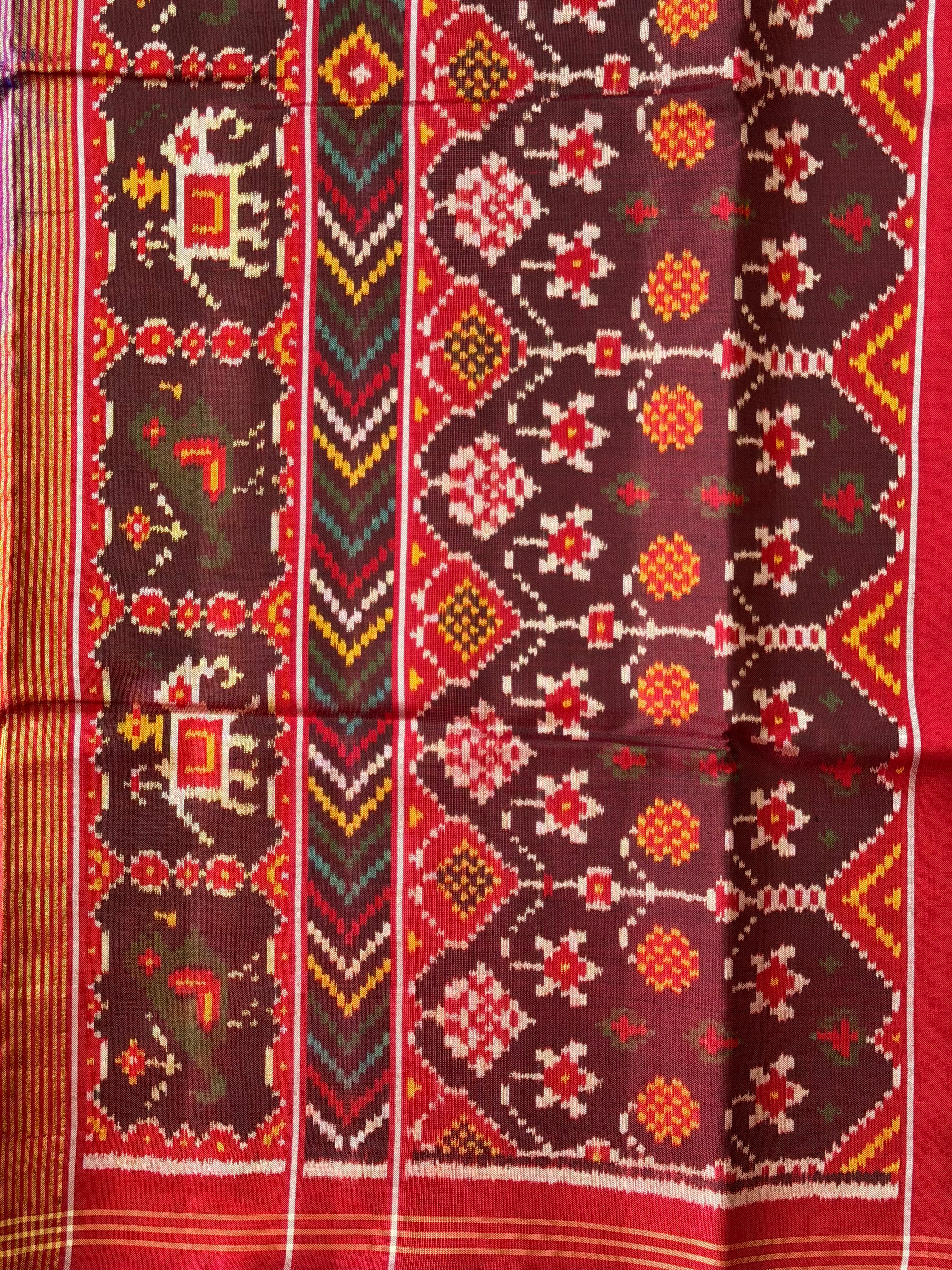 Pan-Chanda Traditional Design Handwoven Patola Silk Saree