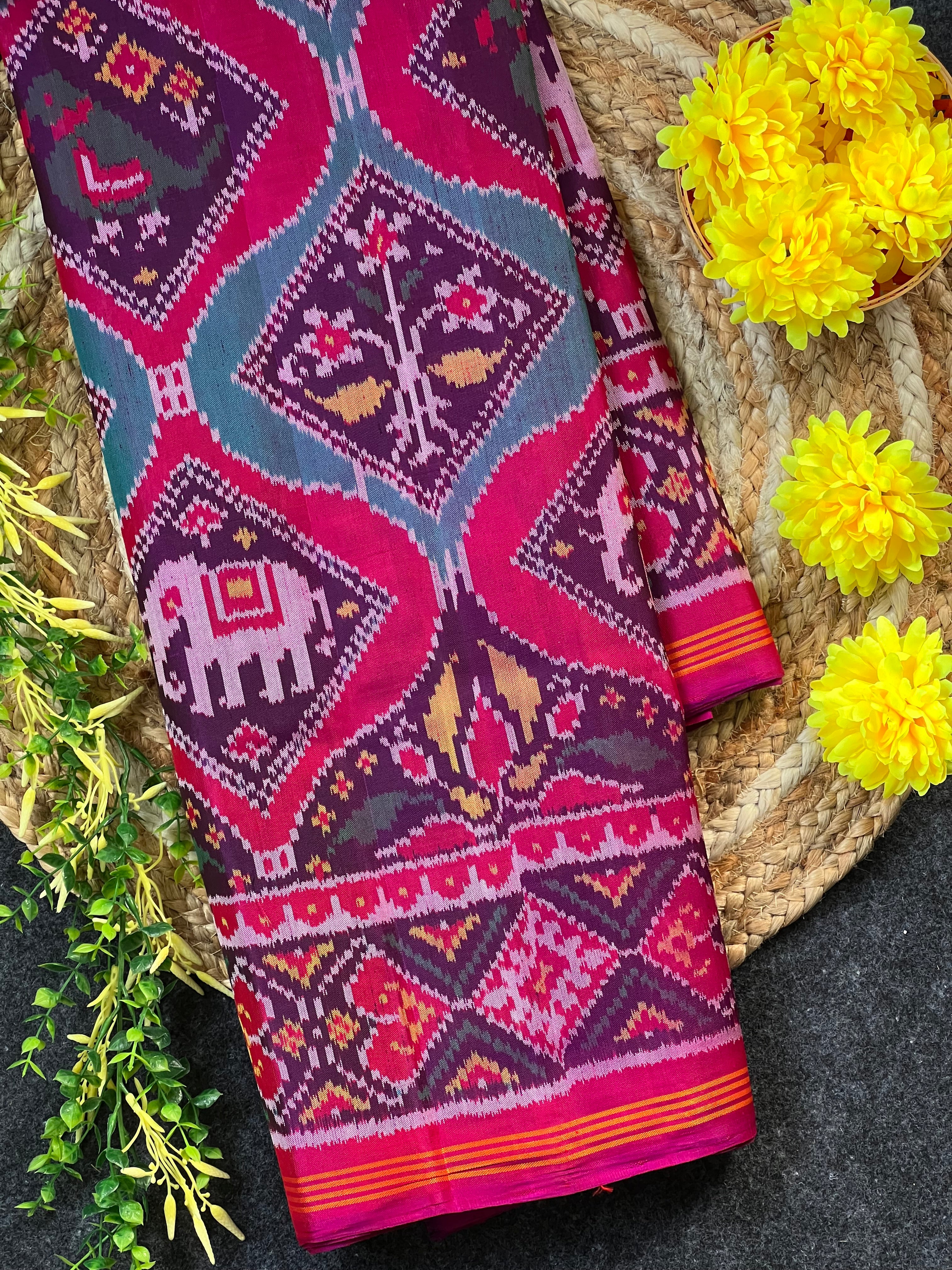 Exclusive Motif Design Handwoven Patola Silk Saree