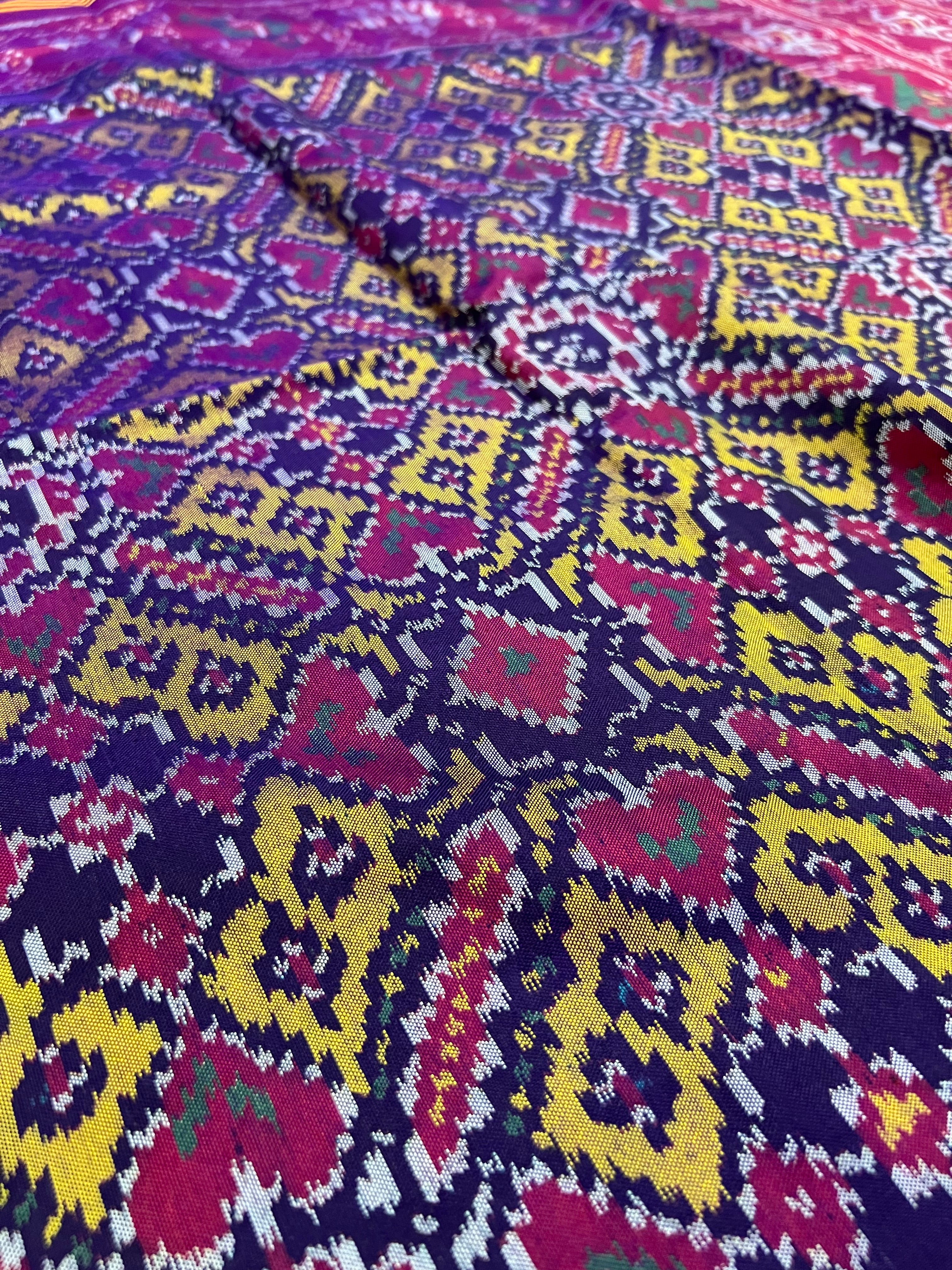 Manekchowk Traditional Design Handwoven Patola Silk Saree