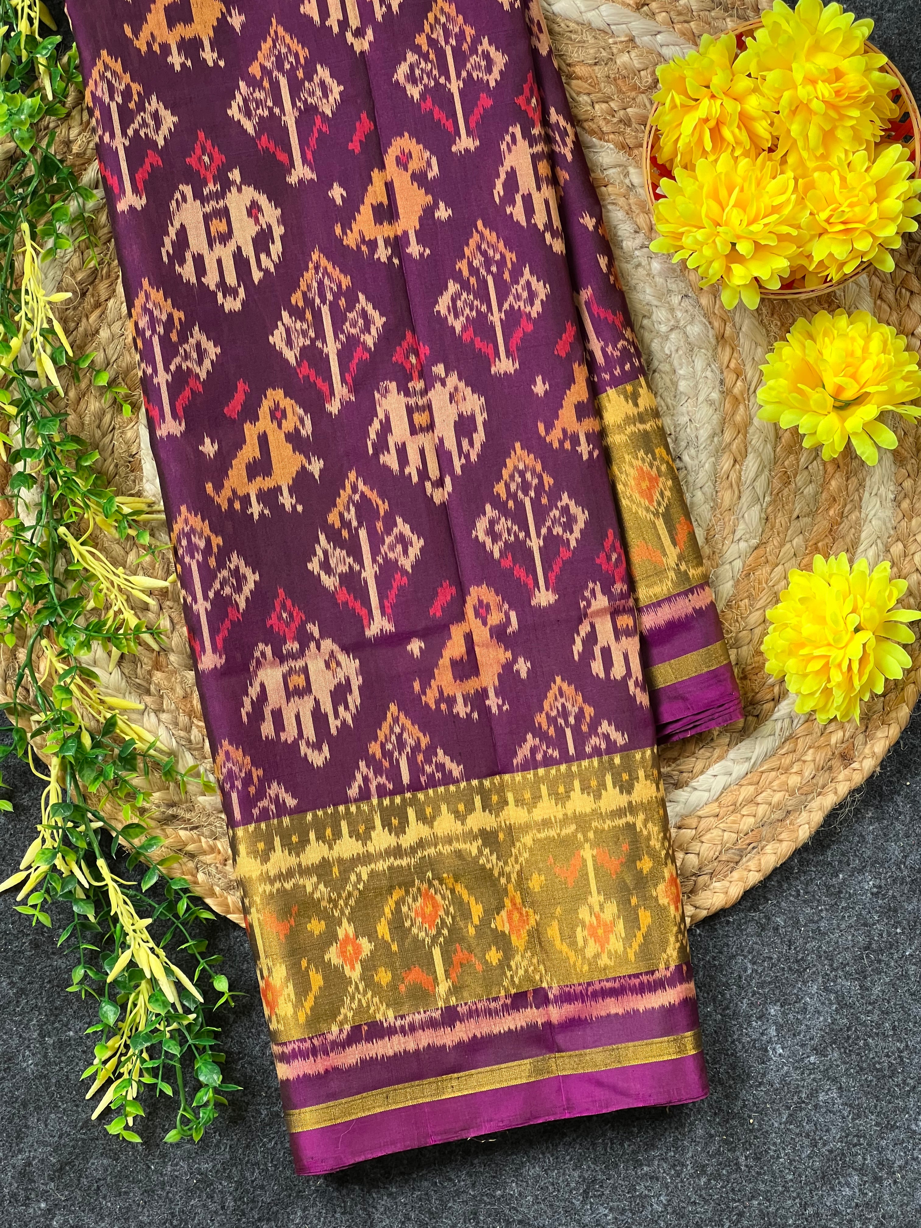 Magenta Motif Tradition Design Handwoven Patola Silk Saree
