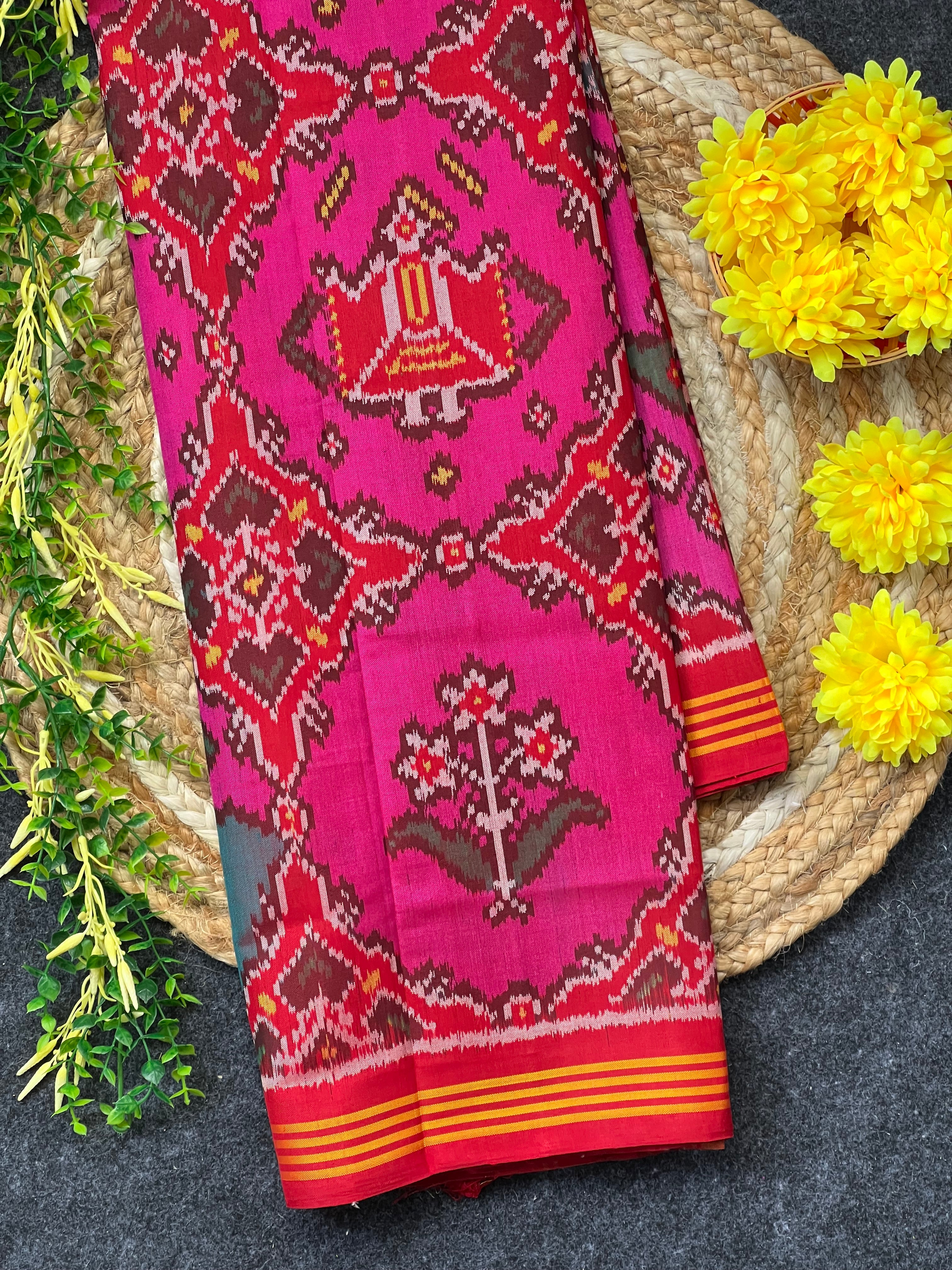 Pink Color Motif Design Handwoven Patola Silk Saree Main image