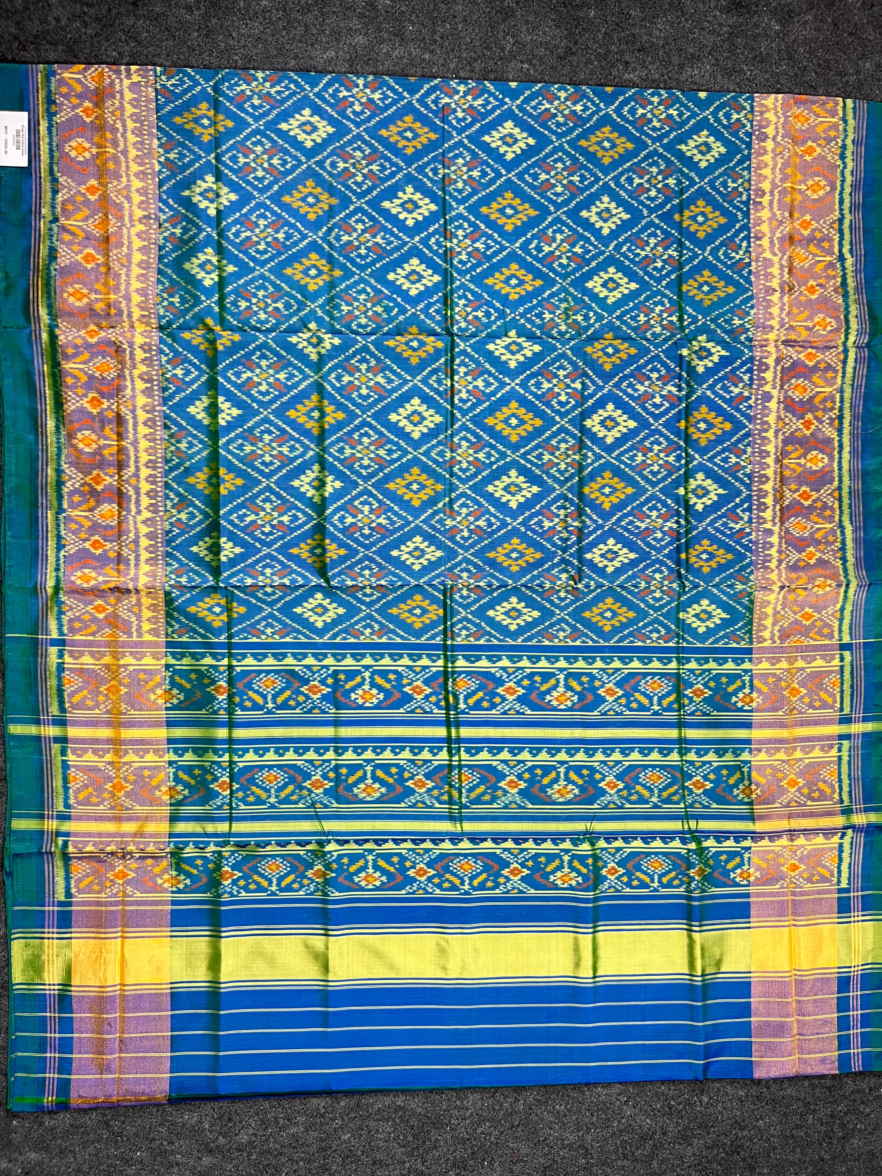 Pan Chanda Traditional Design Handwoven Patola Silk Saree