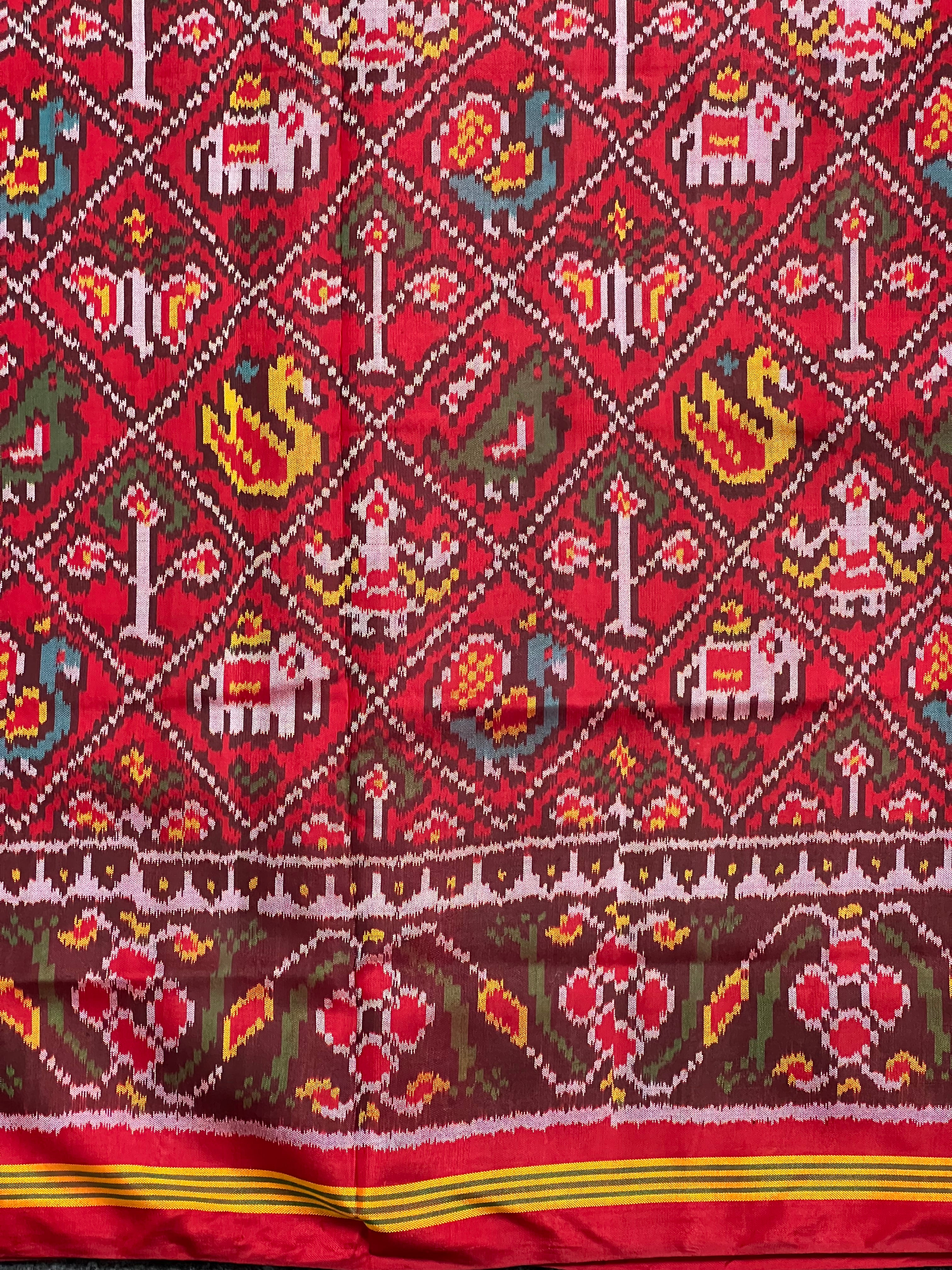 Red Narikunj Traditional Design Handwoven Patola Silk Saree