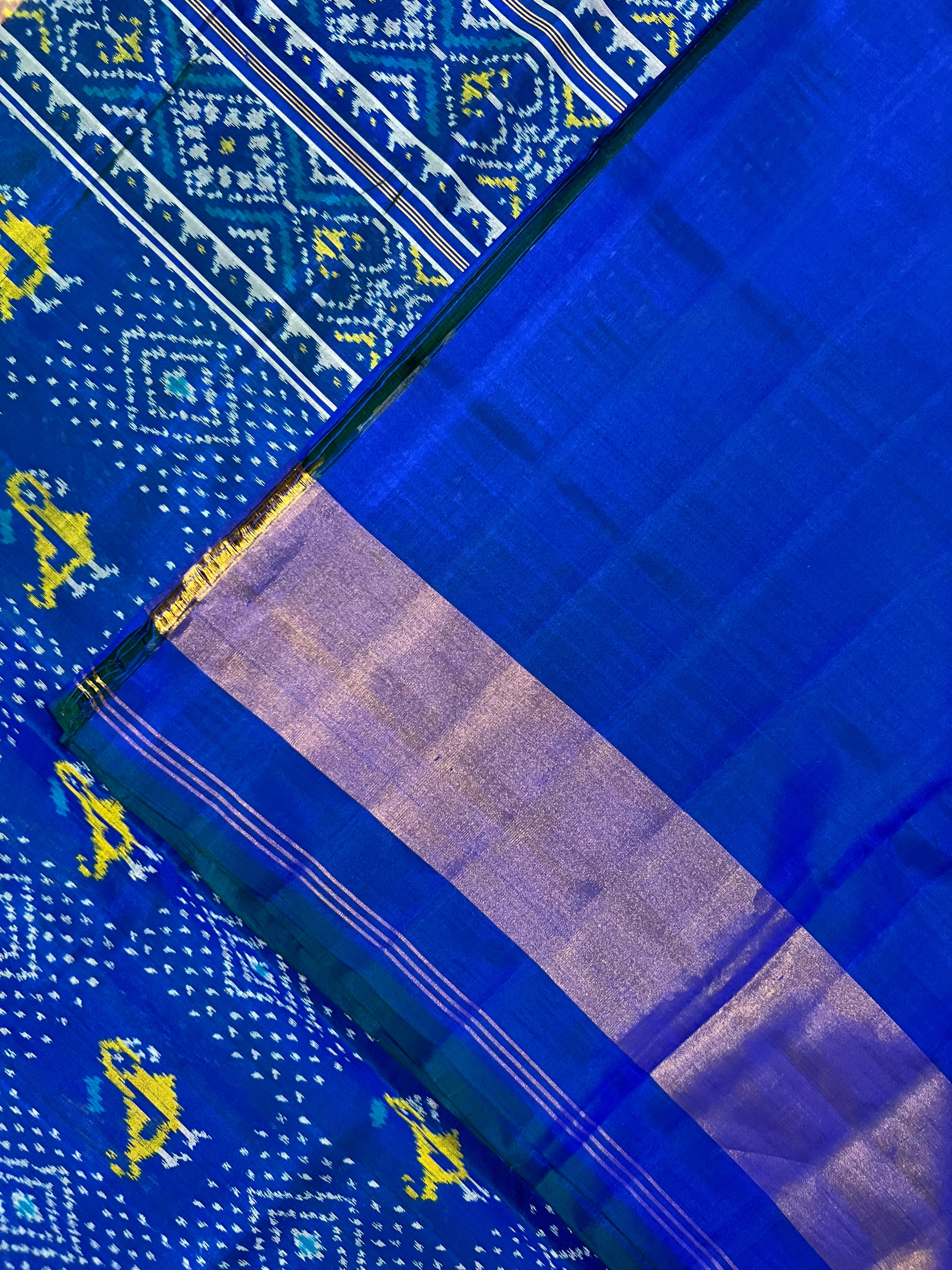 Traditional Design Handwoven Patola Silk Saree