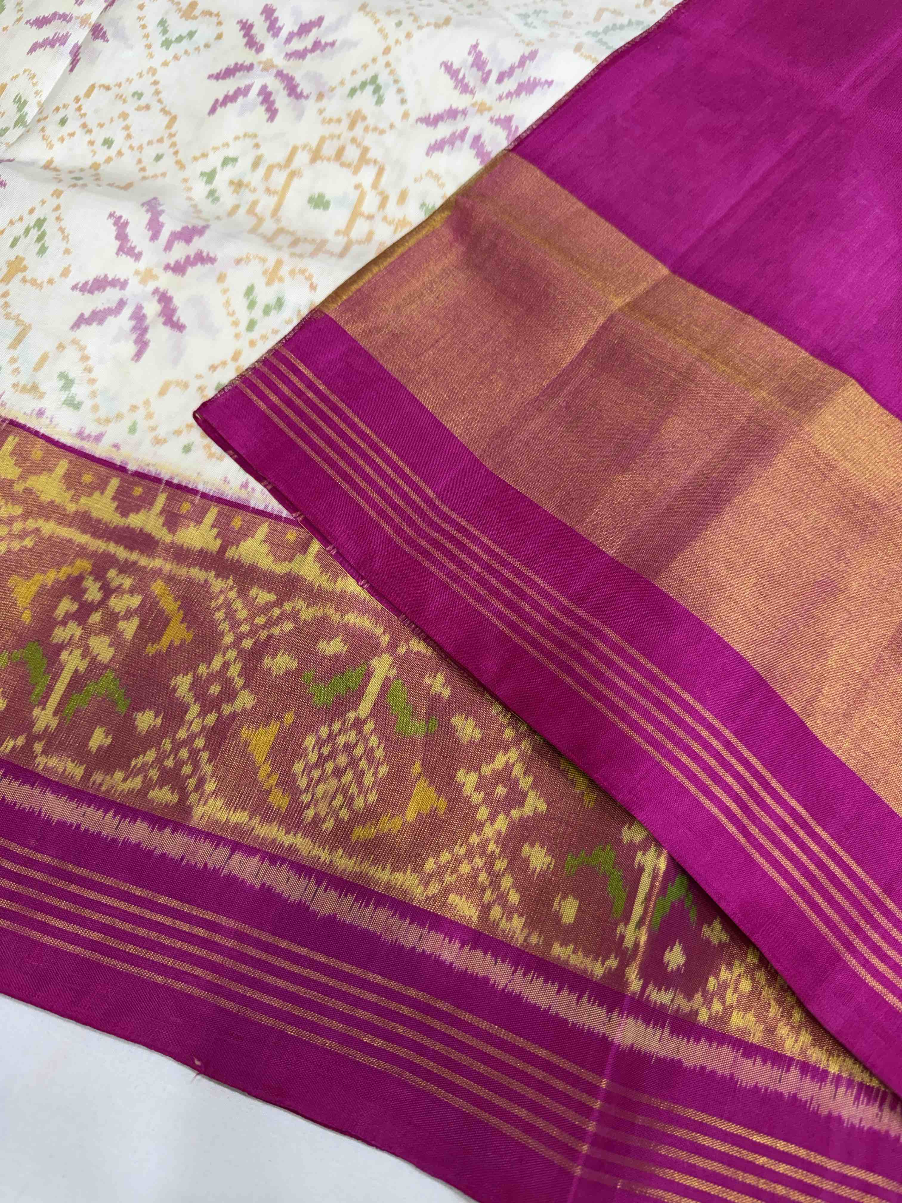 White Color Fancy Design Handwoven Patola Silk Saree