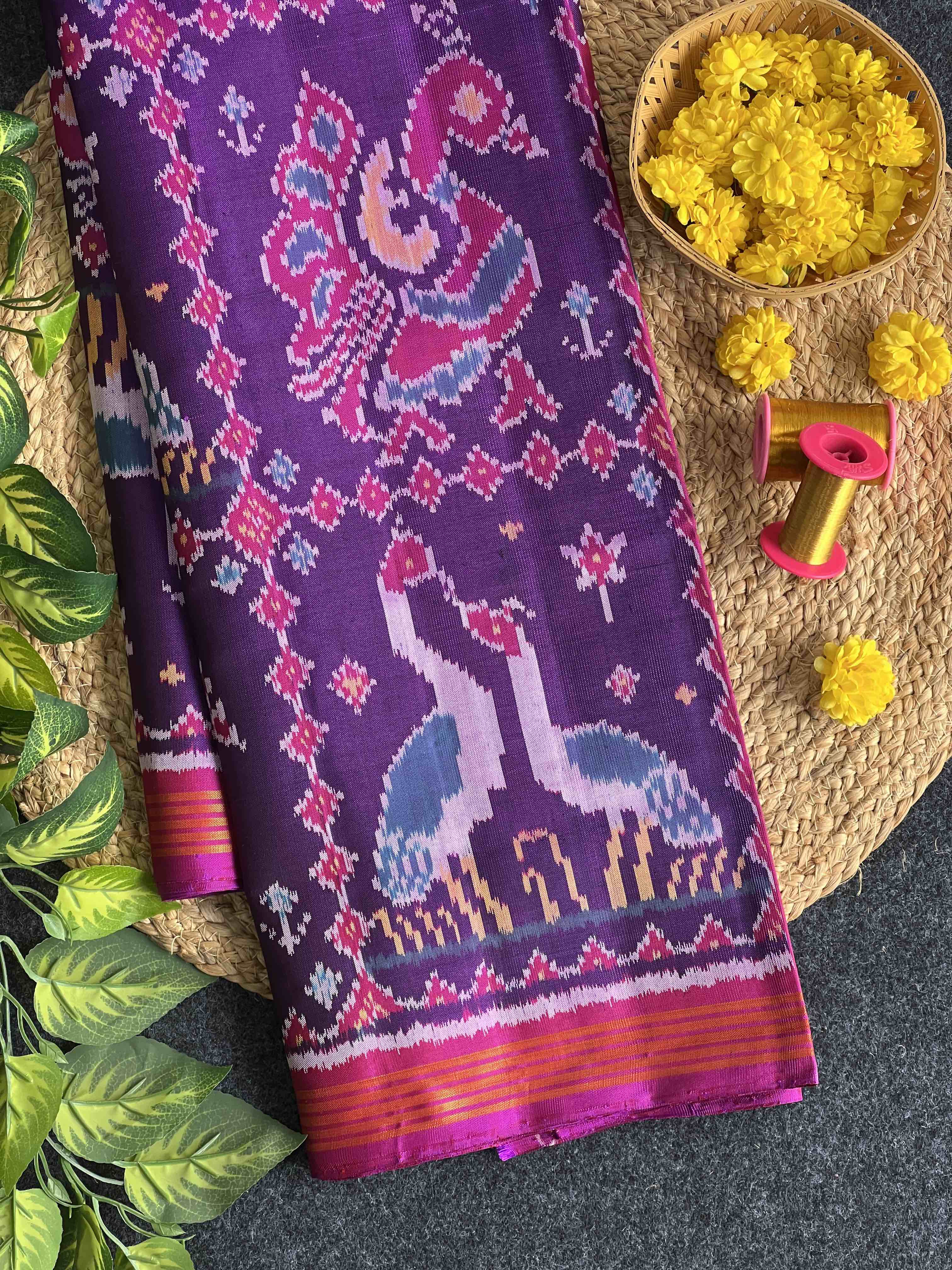 Big Motif Design Handwoven Patola Silk Saree