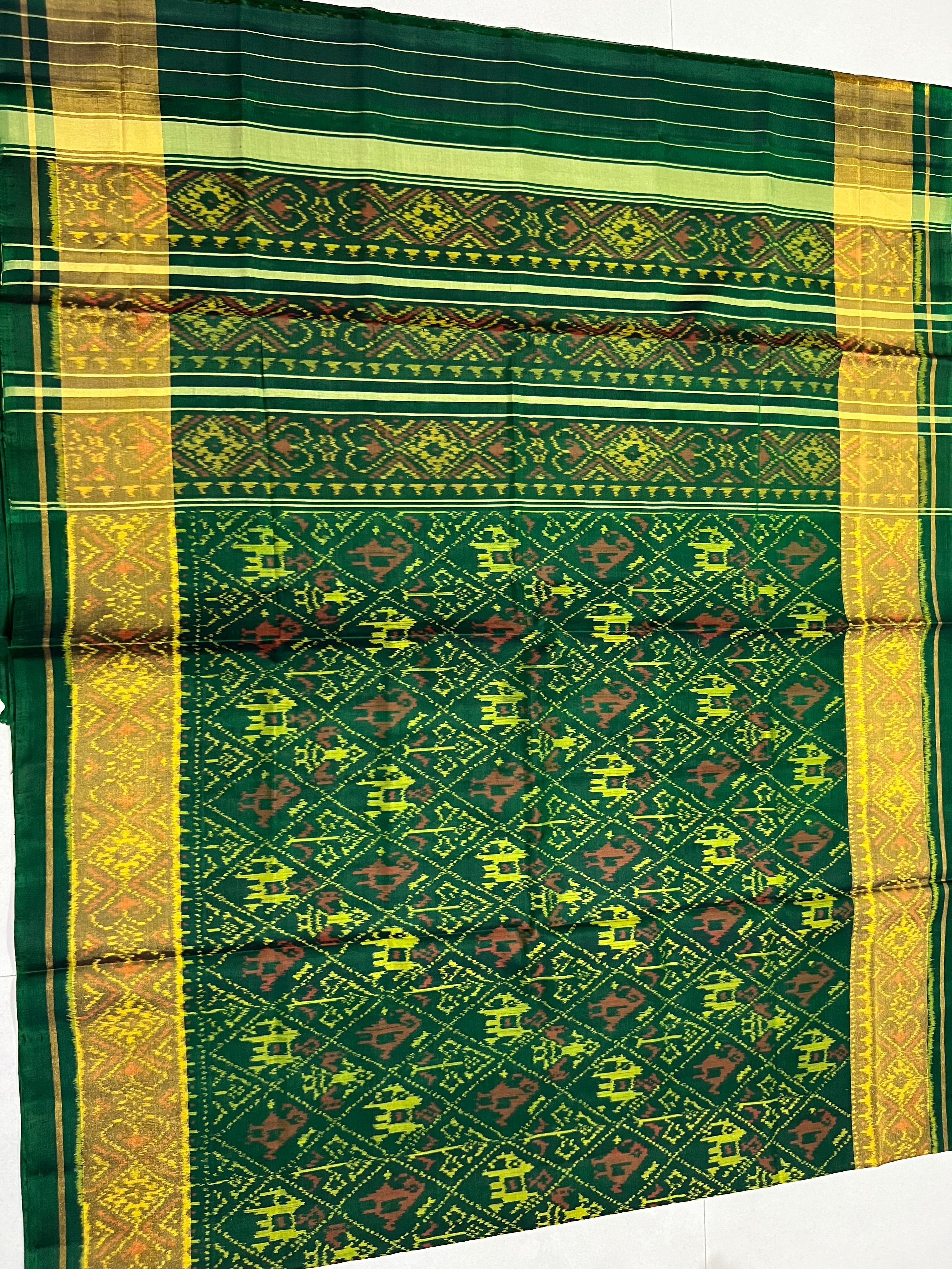 Narikunj Traditional Design Handwoven Patola Silk Saree