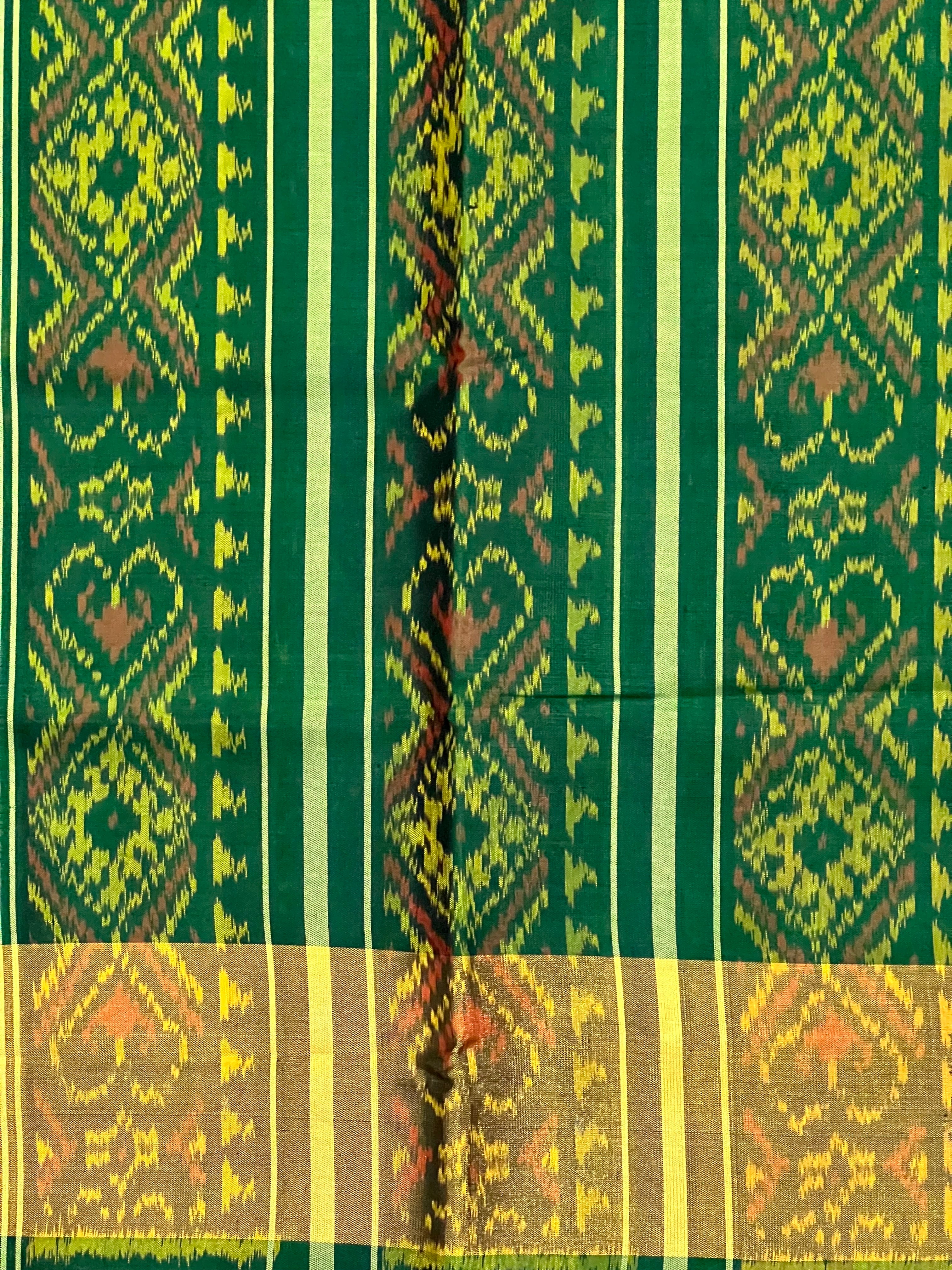 Narikunj Traditional Design Handwoven Patola Silk Saree