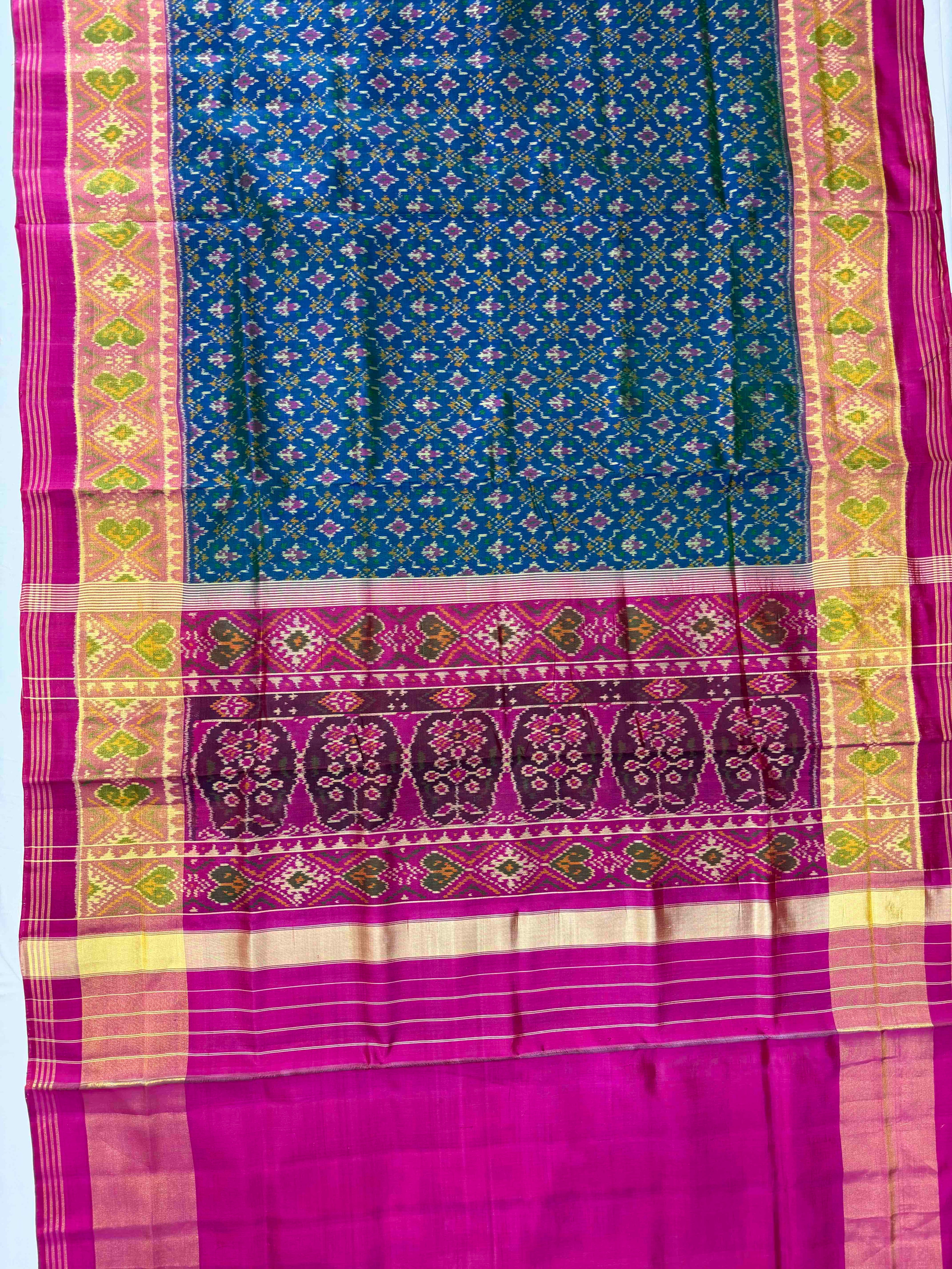 Buttonful Traditional Design Handwoven Patola Silk Saree