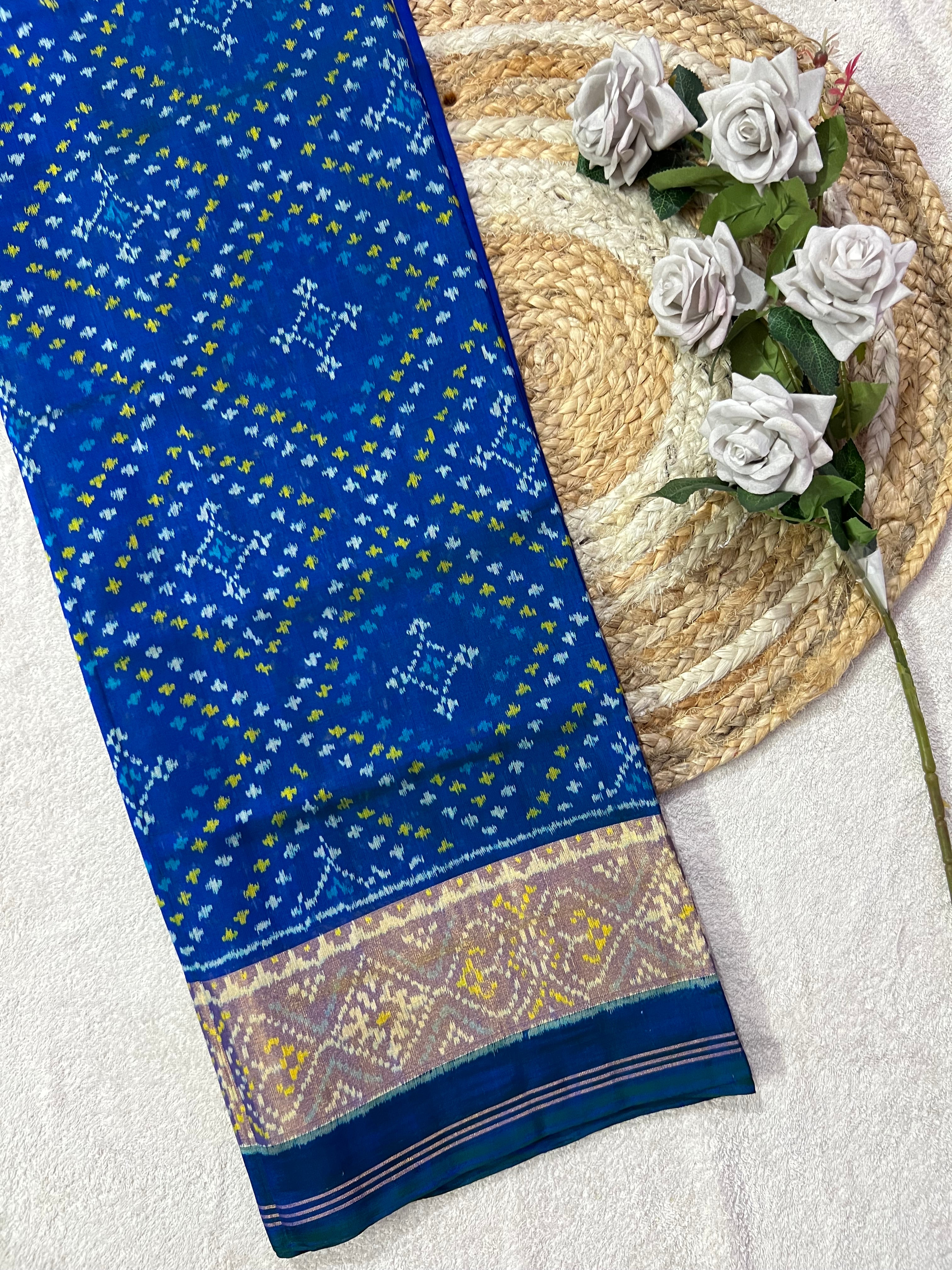 Small Butti Design Handwoven Patola Silk Saree Main image