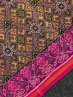 Peach Beige Manekchowk Design Handwoven Patola Dupatta
