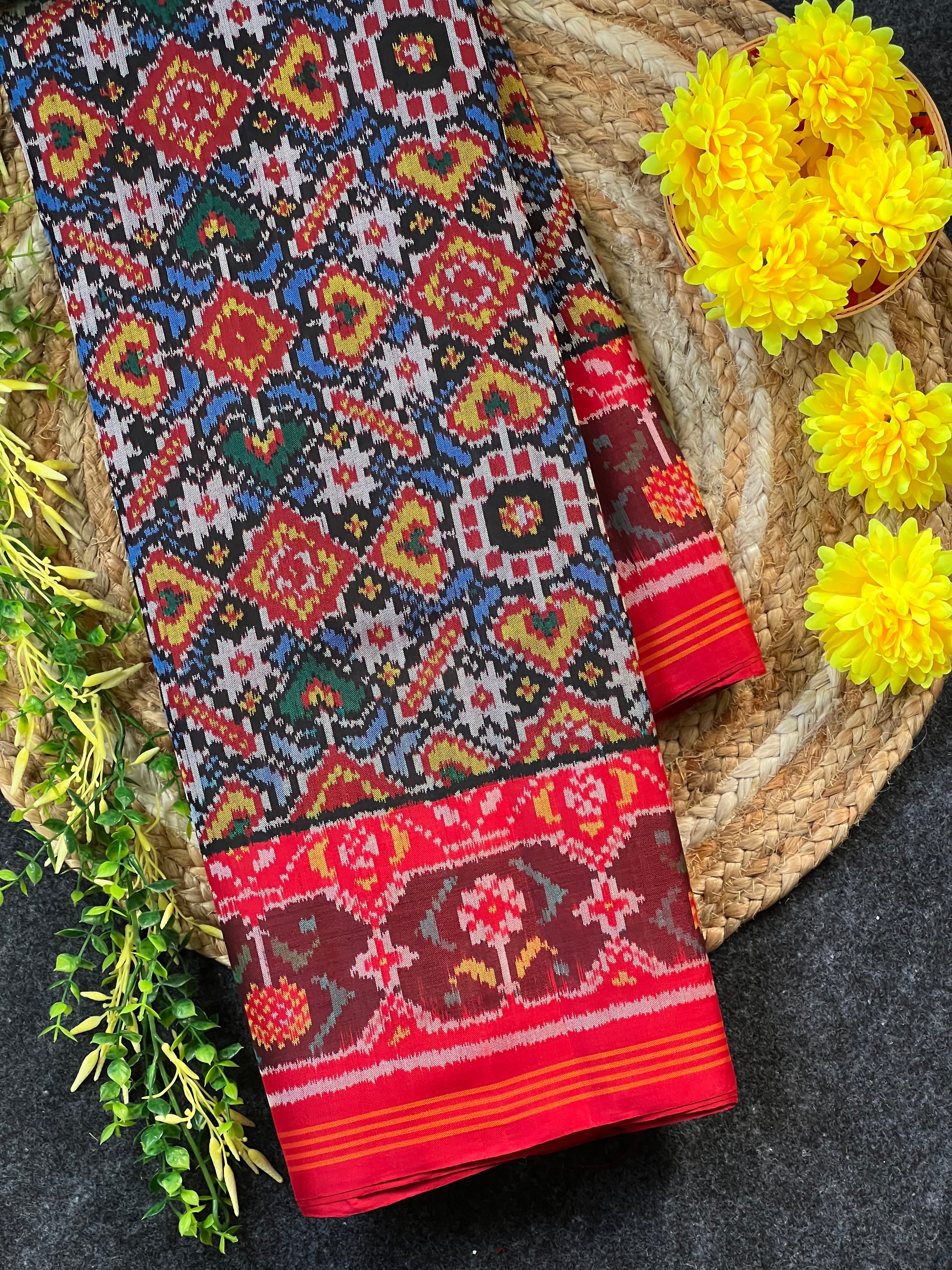 Colorful Traditional Design Handwoven Patola Silk Saree