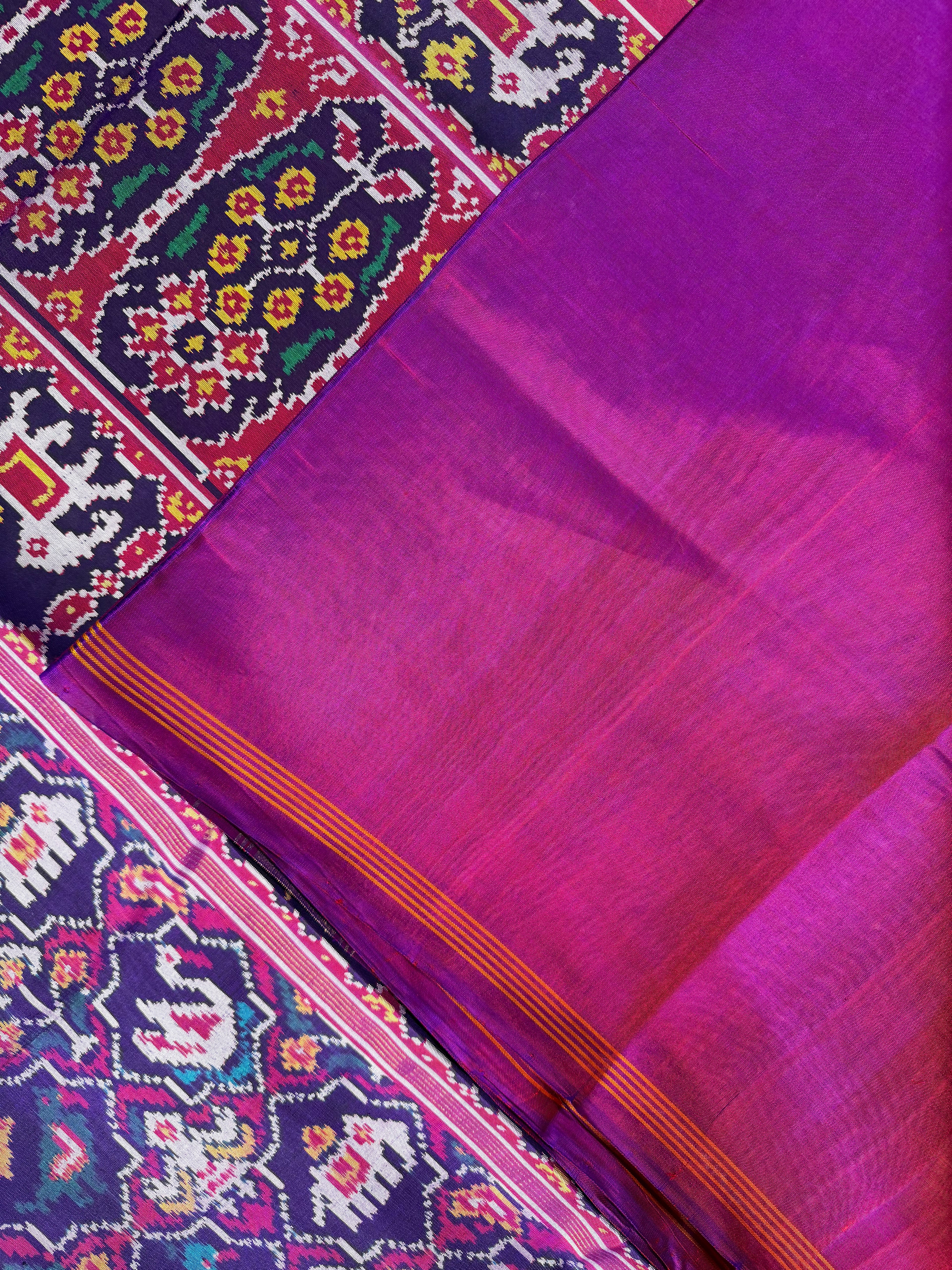 Motif Design Handwoven Patola Silk Saree