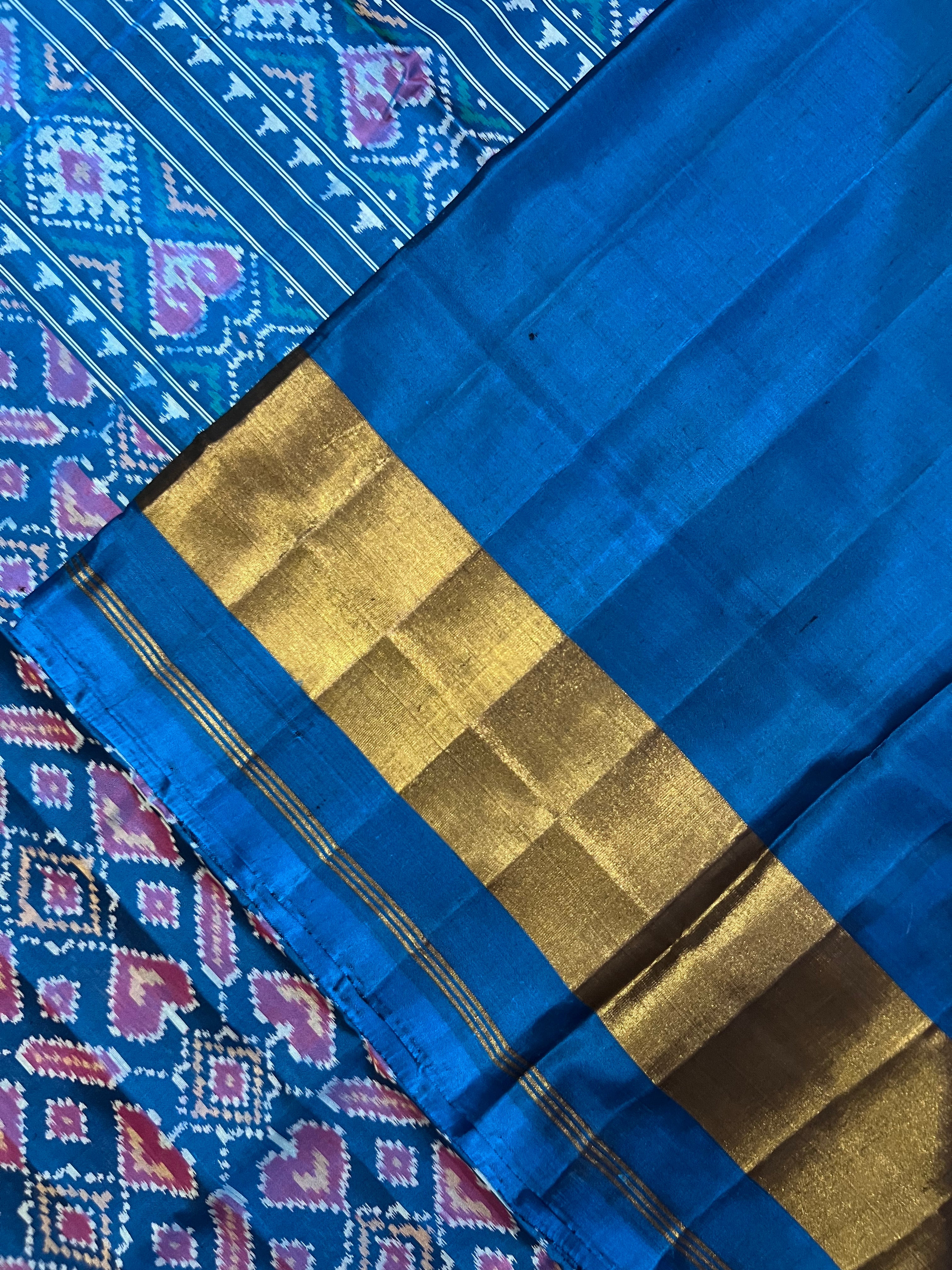 Manekchowk Traditional Design Handwoven Patola Silk Saree