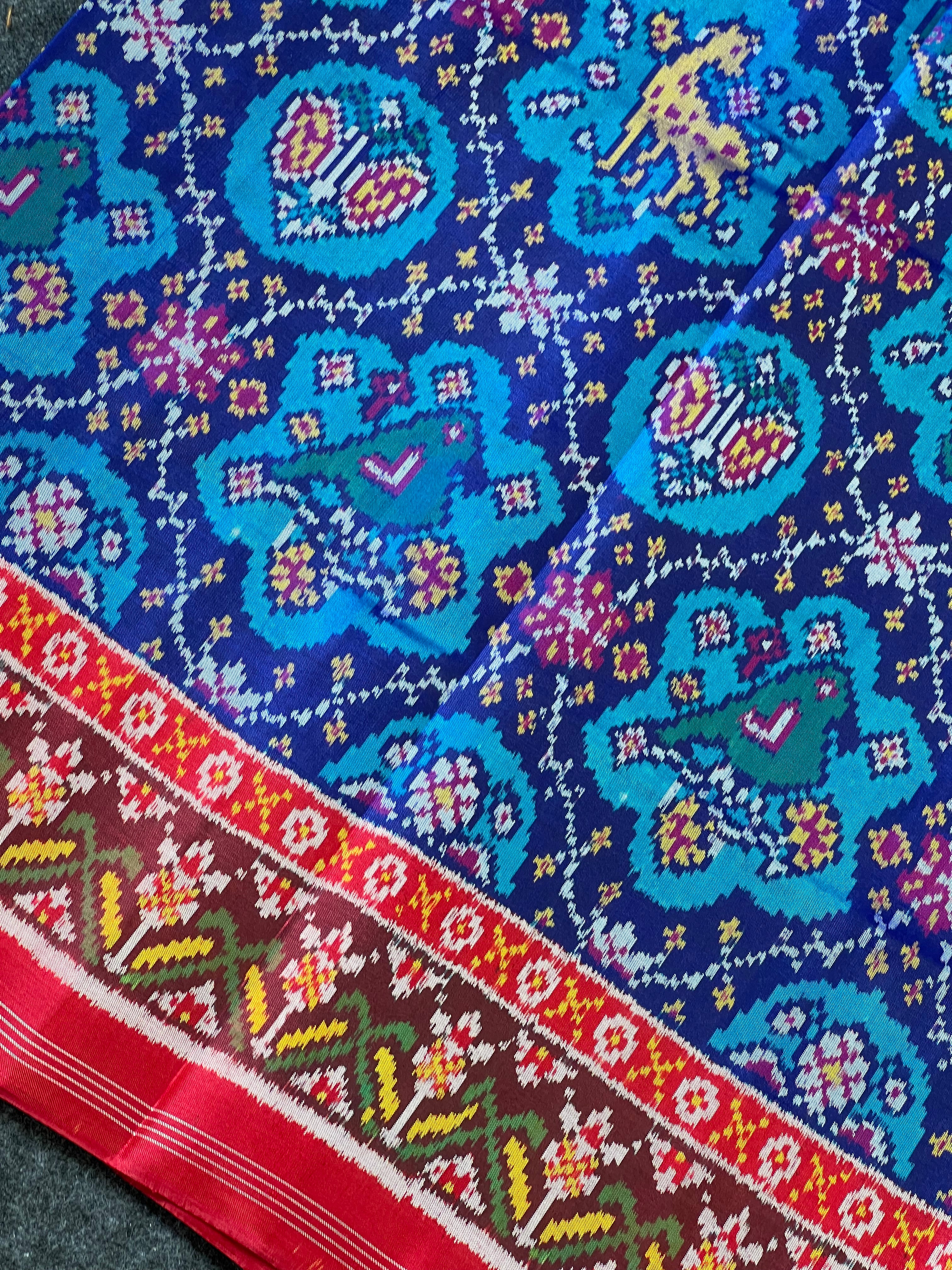 Exclusive Motifs Design Handwoven Patola Silk Saree