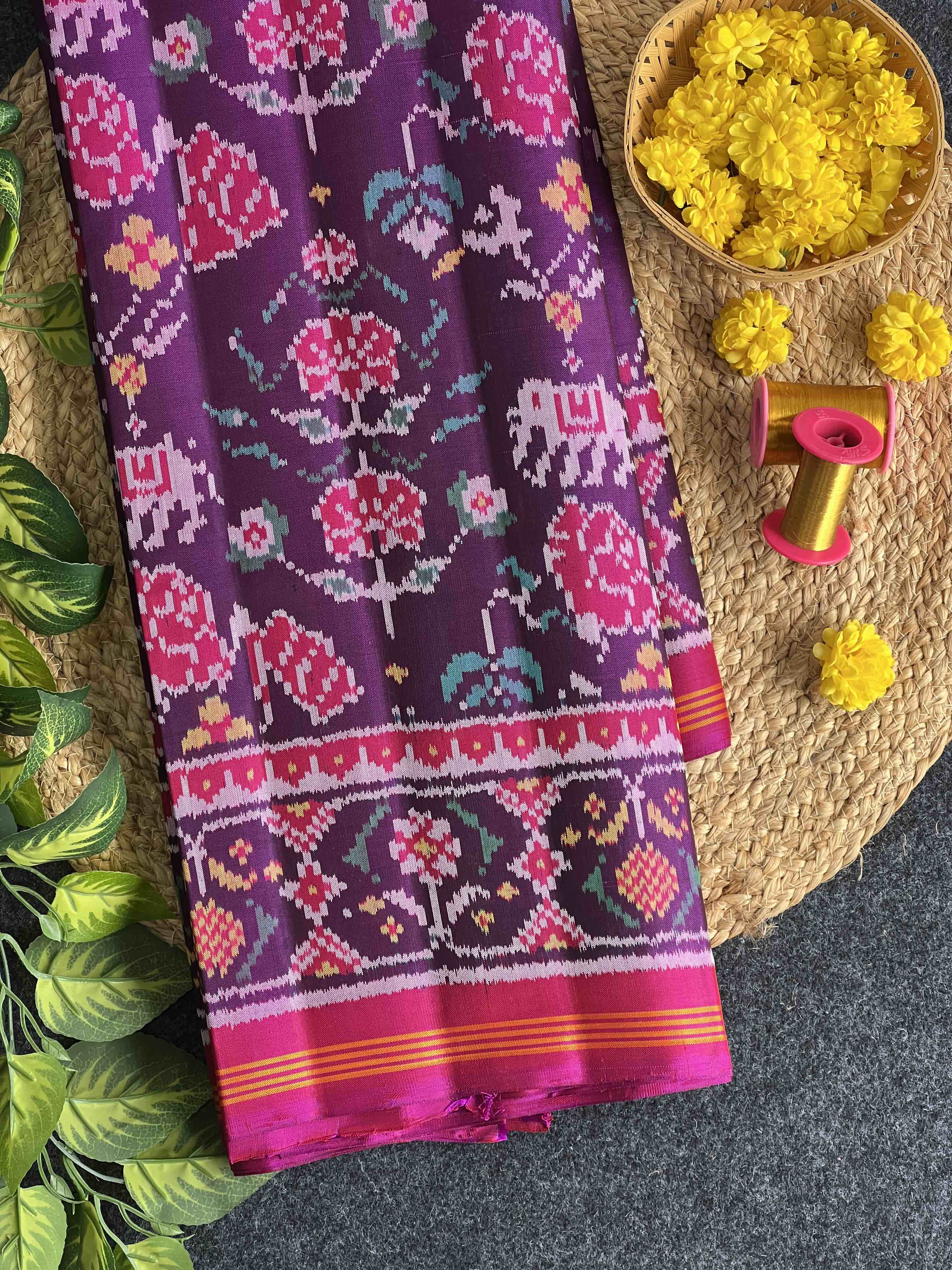 Flower With Motifs Design Handwoven Patola Silk Saree Main image
