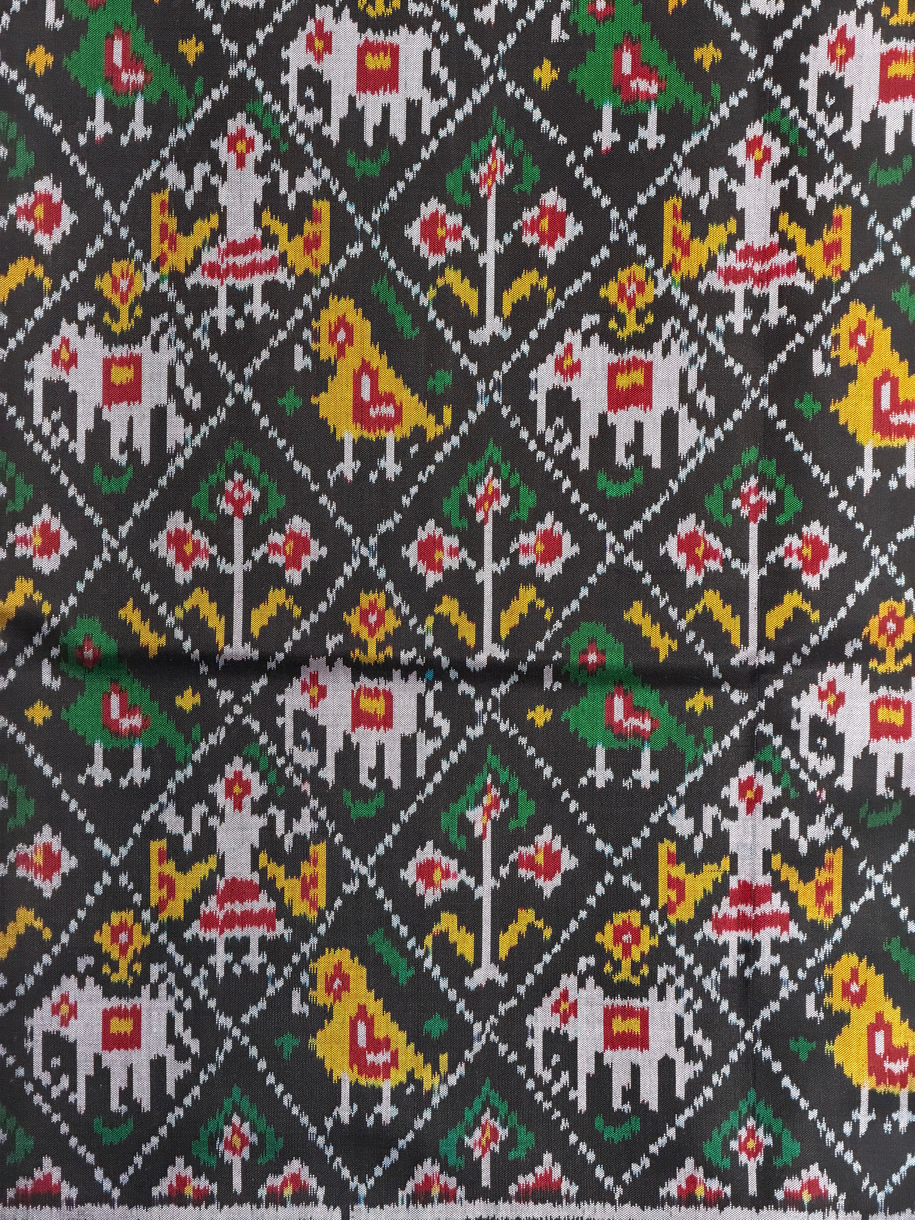 Narikunj Black Traditional Design Handwoven Patola Silk Saree