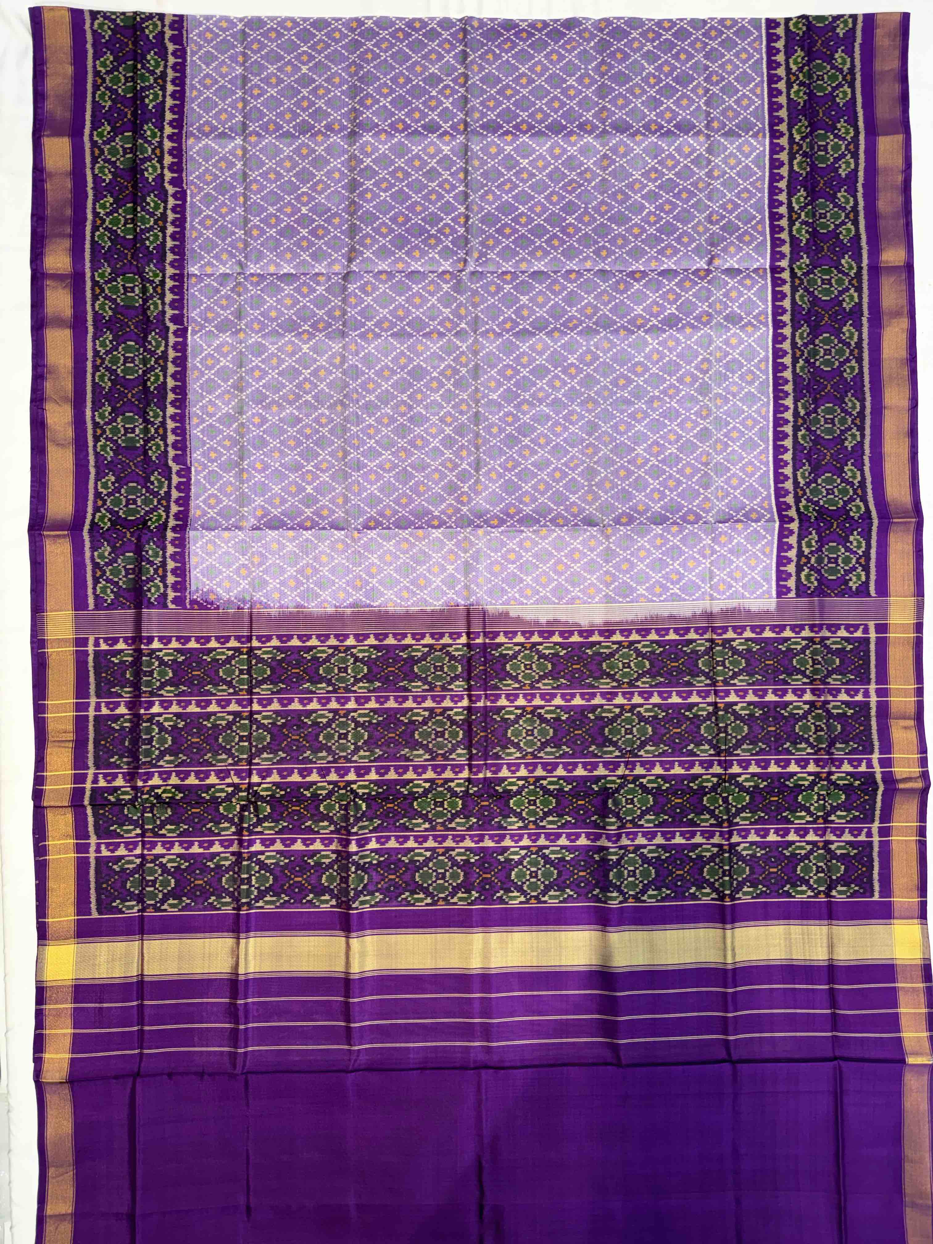 Buttonful Traditional Design Handwoven Patola Silk Saree Secondary image