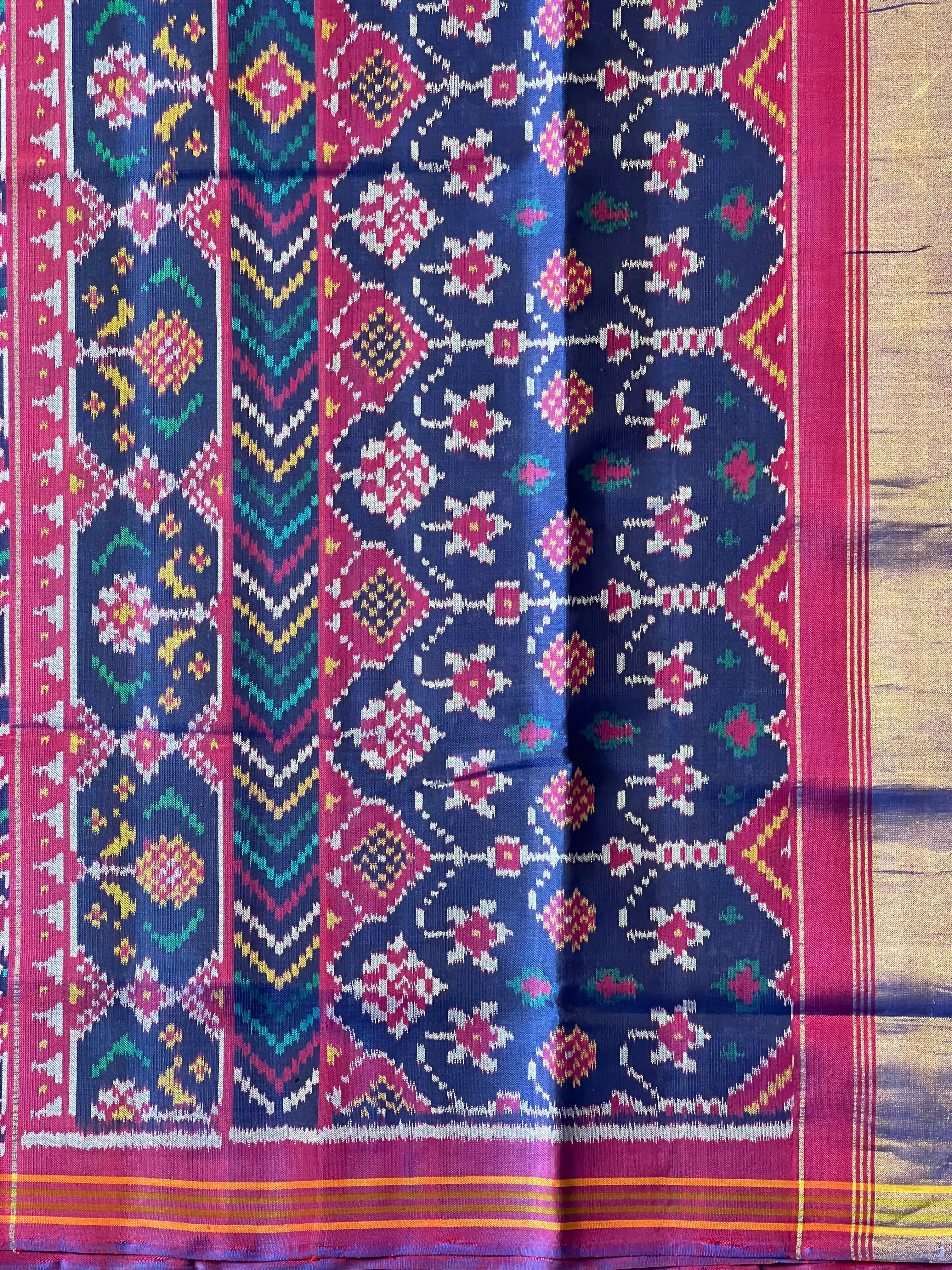 Pink Manekchowk Design Handwoven Patola Silk Saree