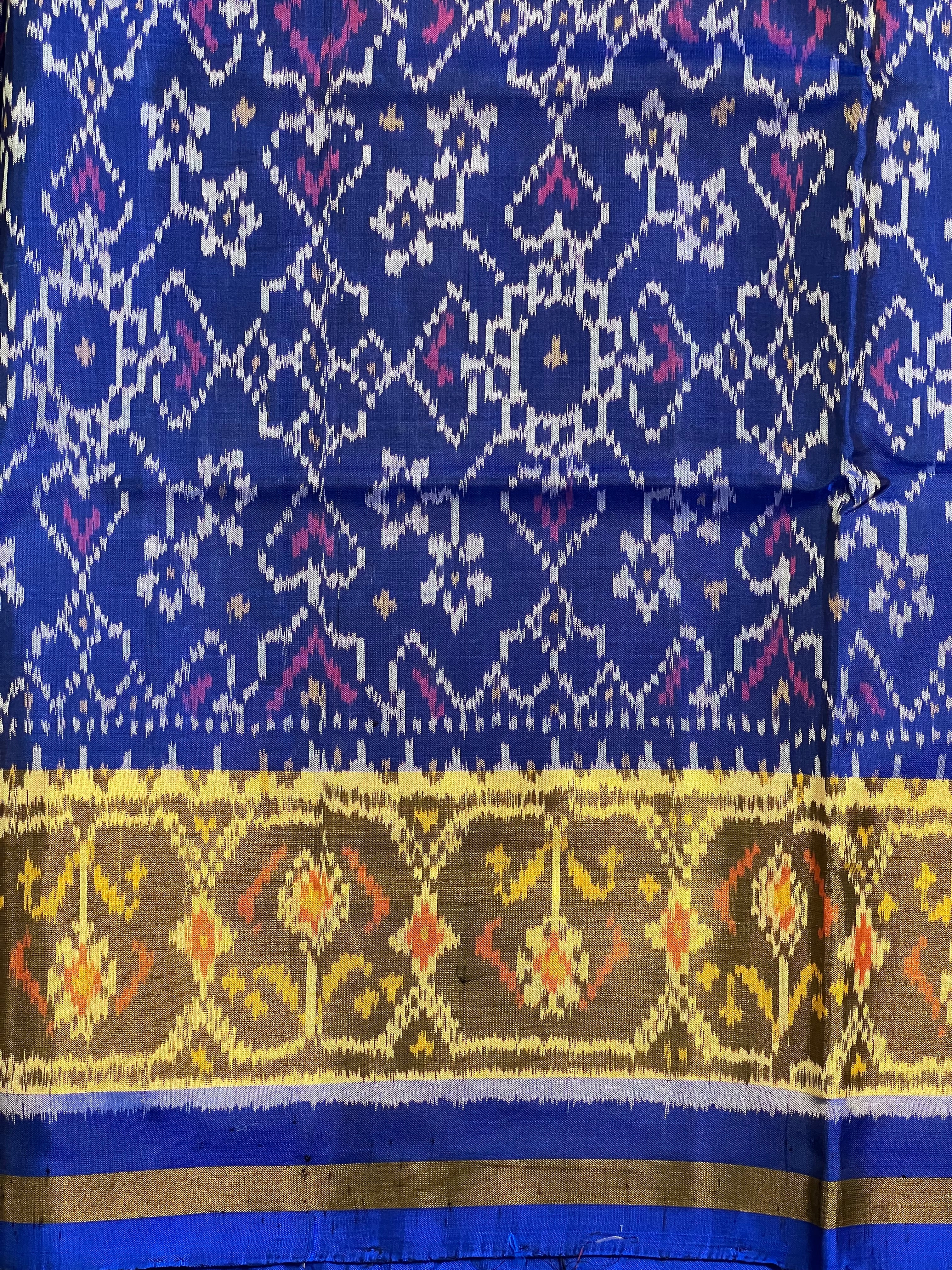 Navratna-Manekchowk Traditional Design Handwoven Patola Silk Saree