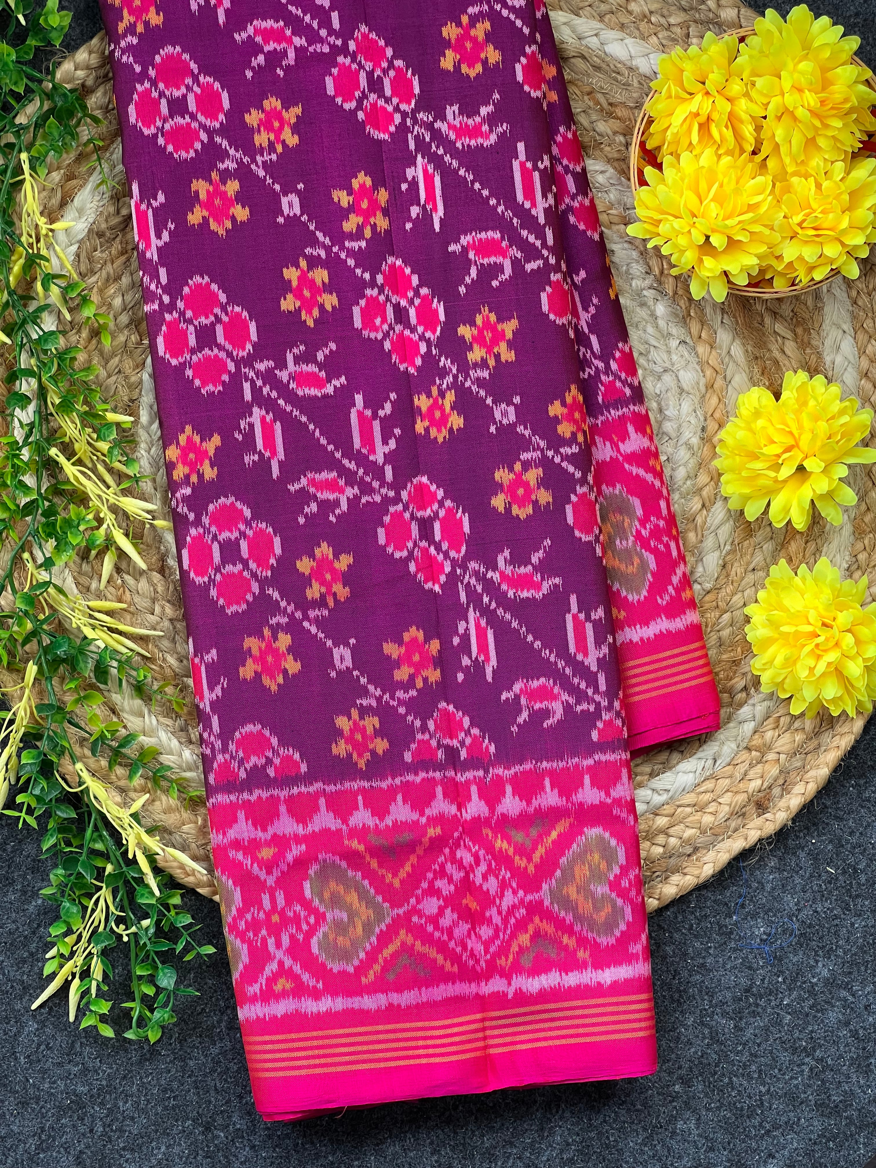 Laheriya Style Flower Design Handwoven Patola Silk Saree