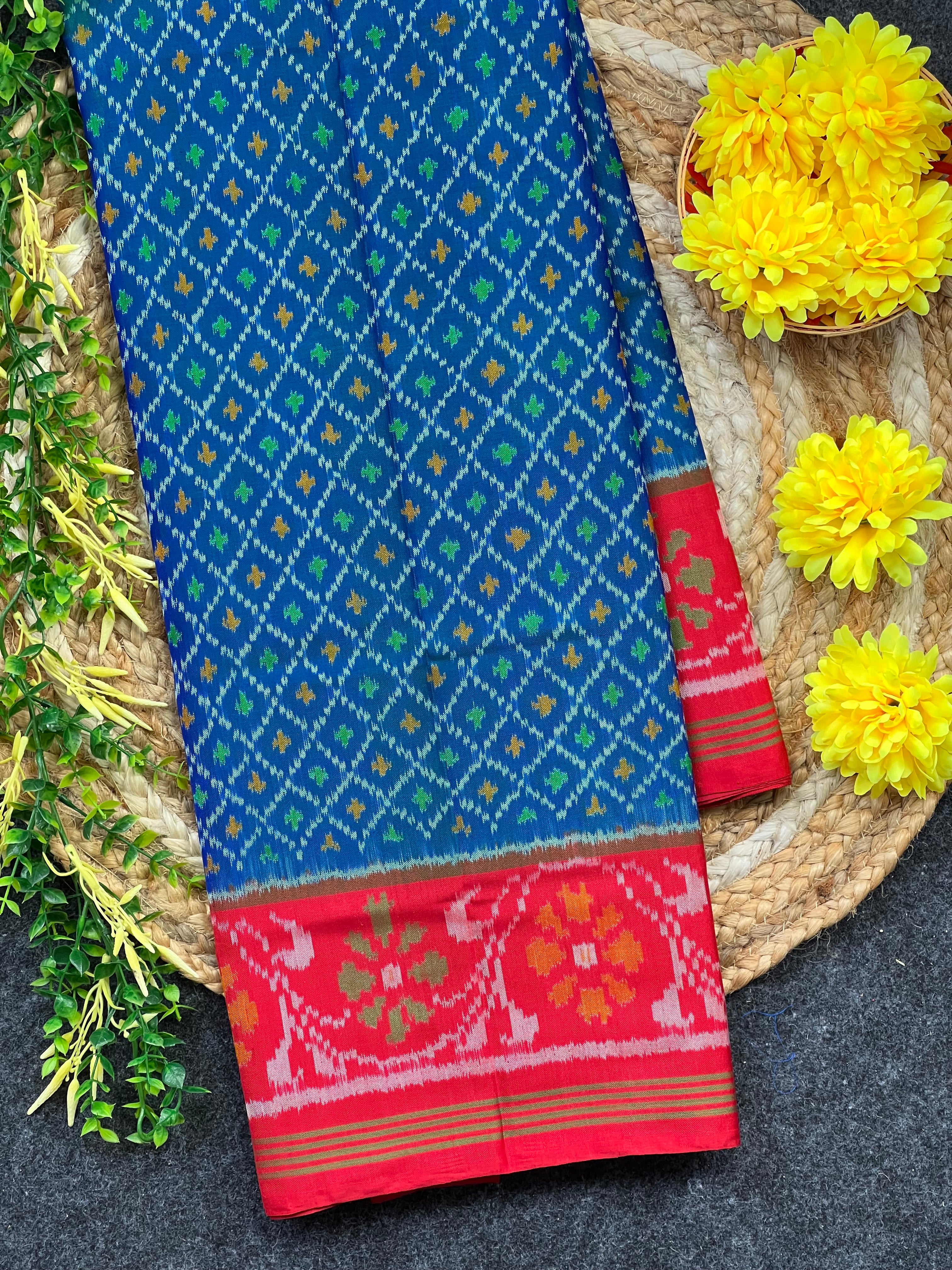 Button-Ful Traditional Design Handwoven Patola Silk Saree