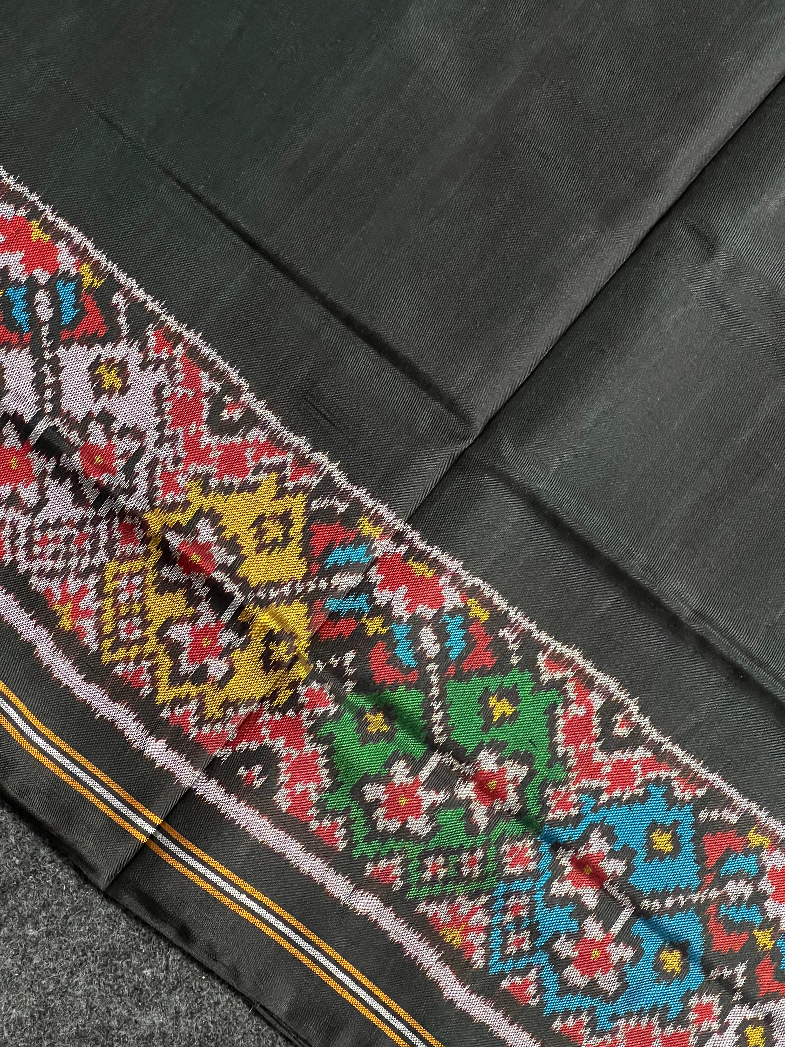 Black Gala Border With Designer Blouse Handwoven Patola Silk Saree