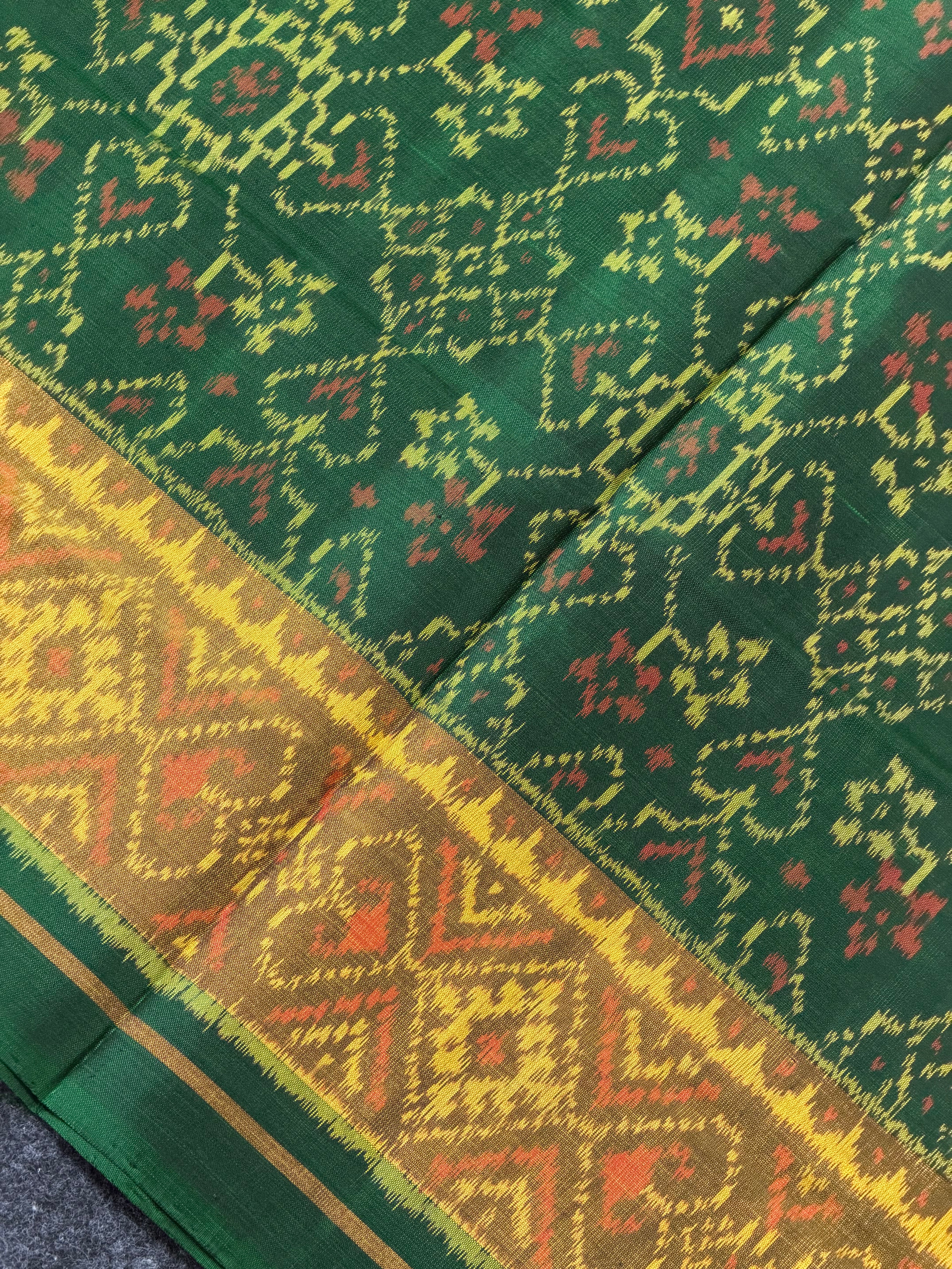 Navratna-Manekchowk Design Handwoven Patola Silk Saree