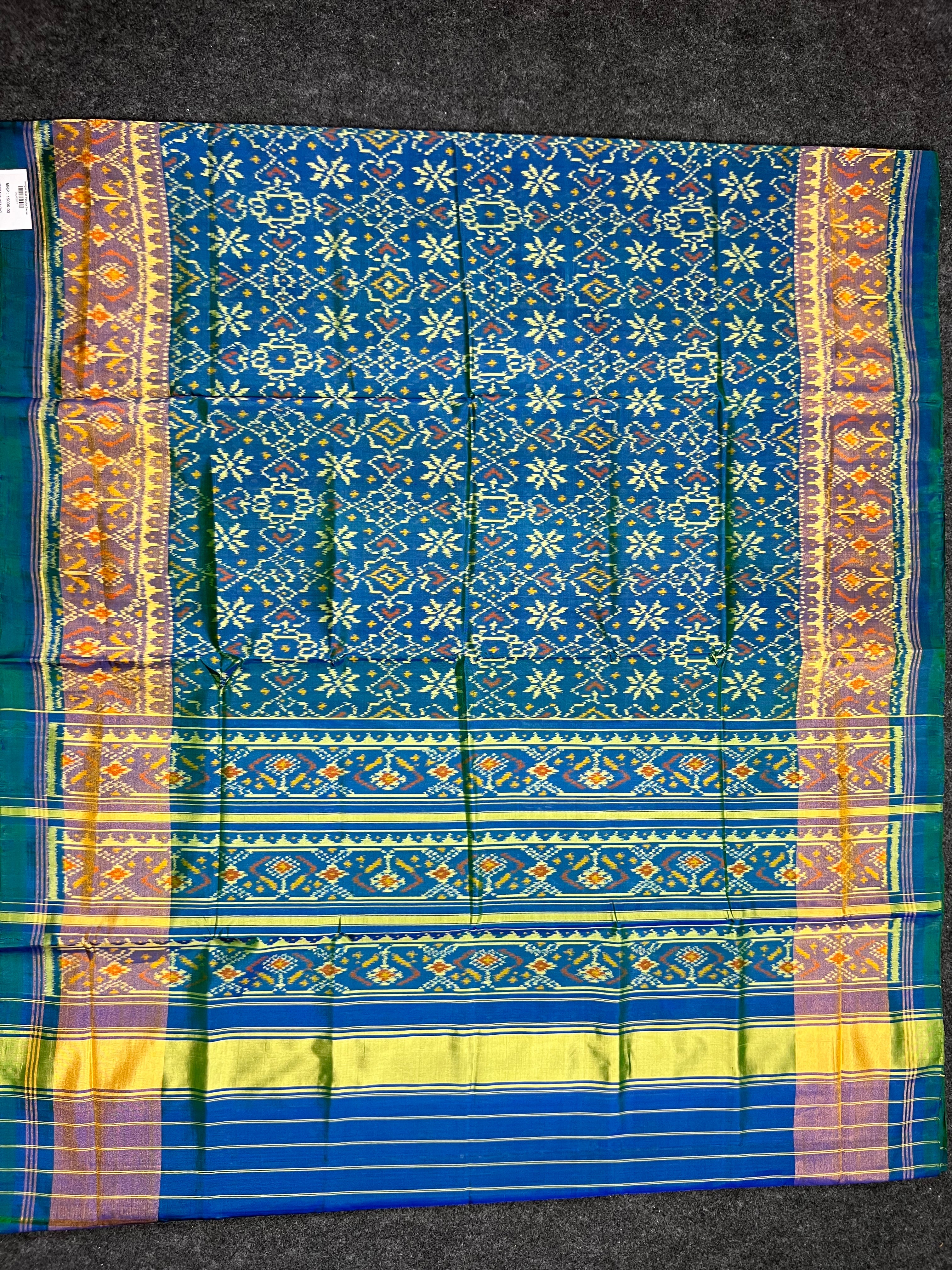 Fusion Design Handwoven Patola Silk Saree Secondary image