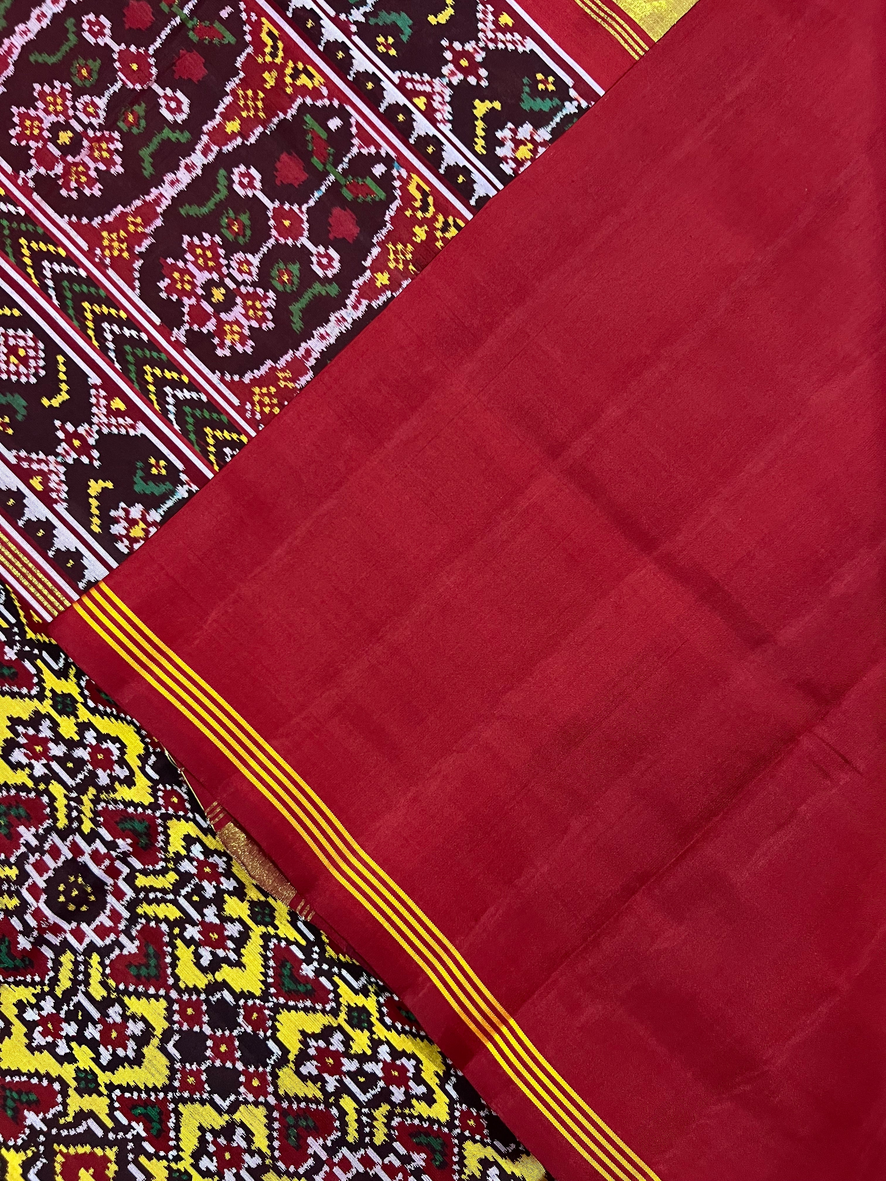 Navratna-Menekchowk Traditional Design Handwoven Patola Silk Saree