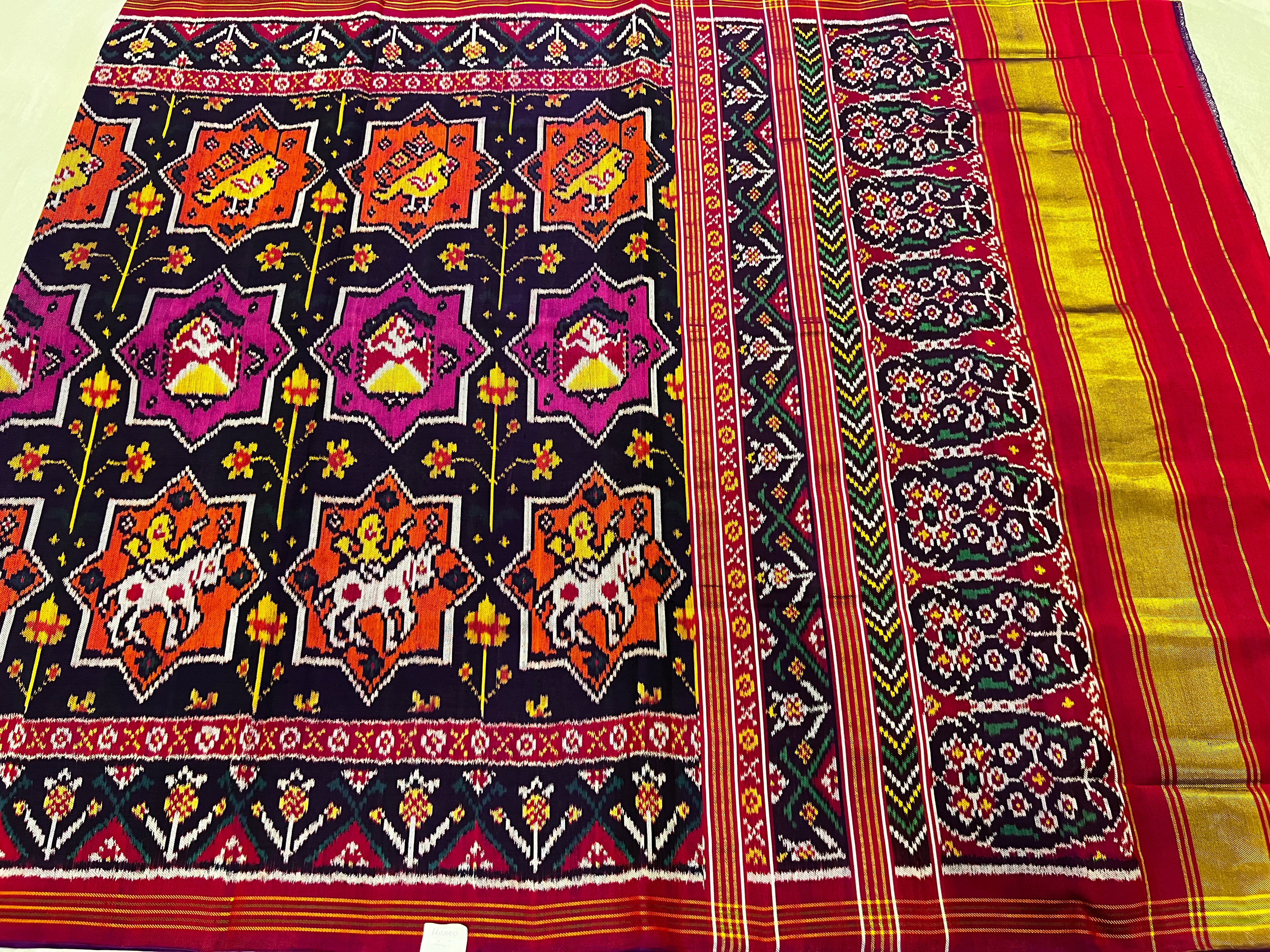 Twill Weaving Handwoven Patola Silk Saree Star Design Secondary image