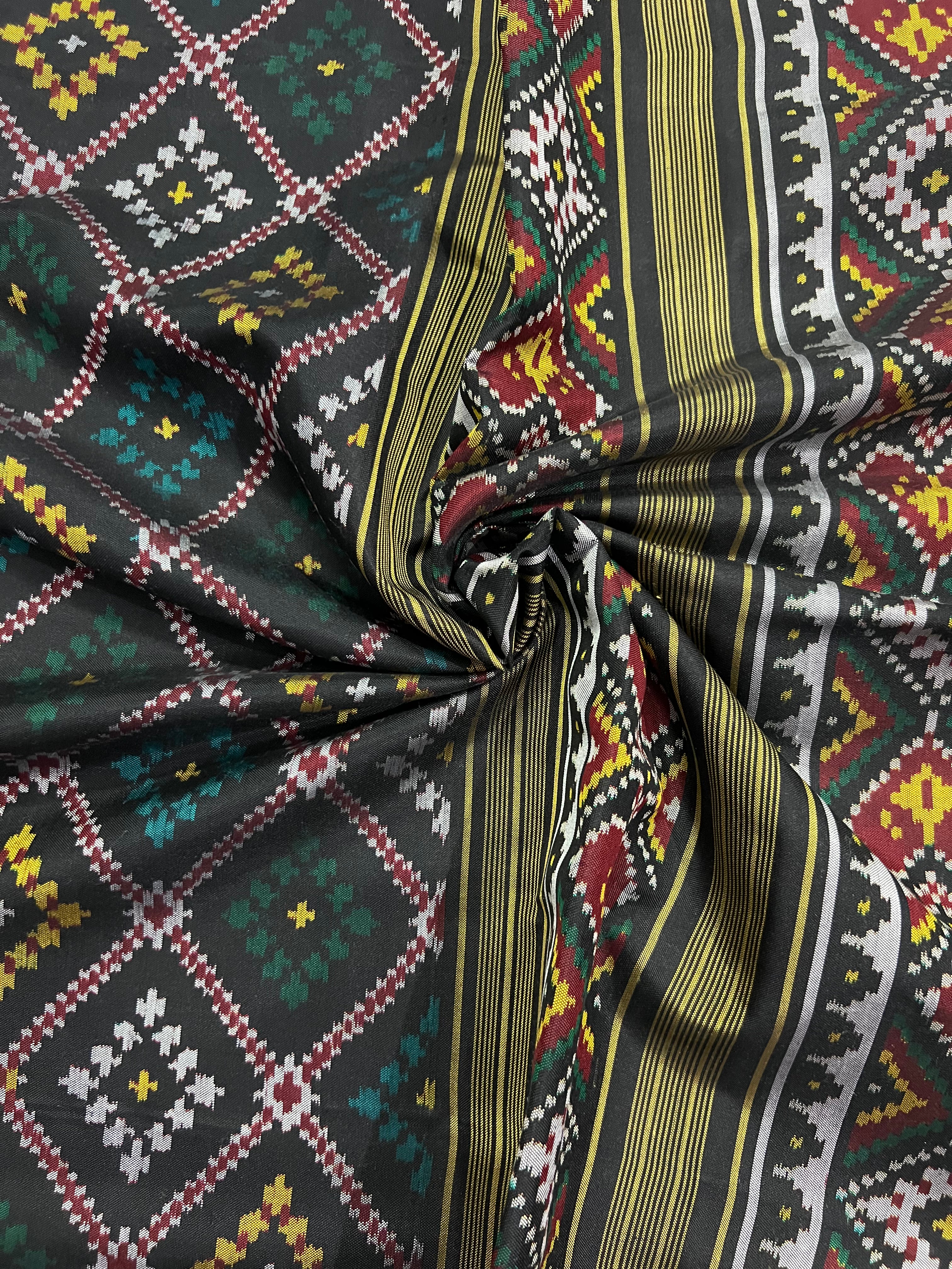 Handwoven Patola Silk Saree Black Chanda Bhat