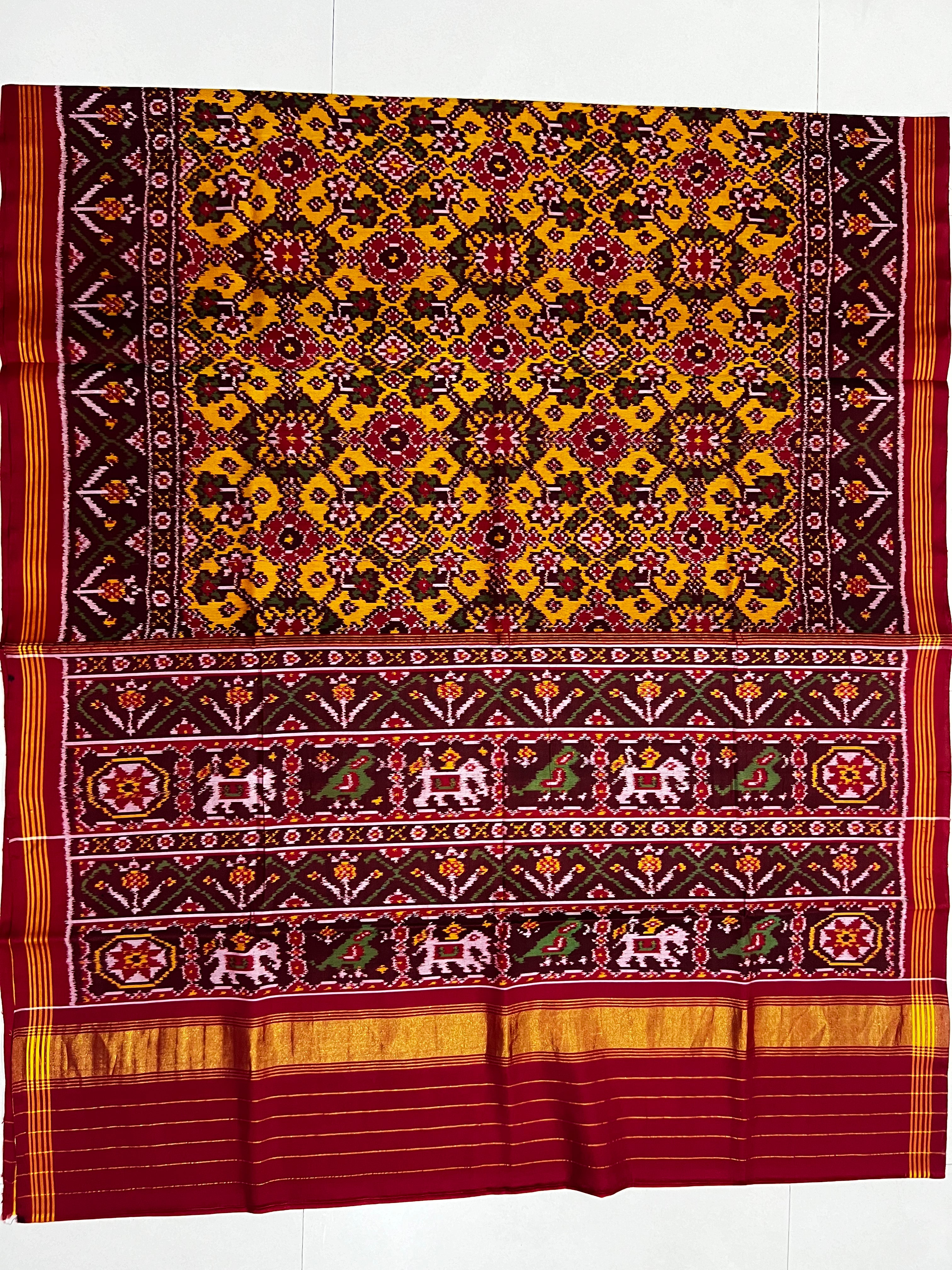 Handwoven Patola Silk Saree Yellow Navratna Secondary image