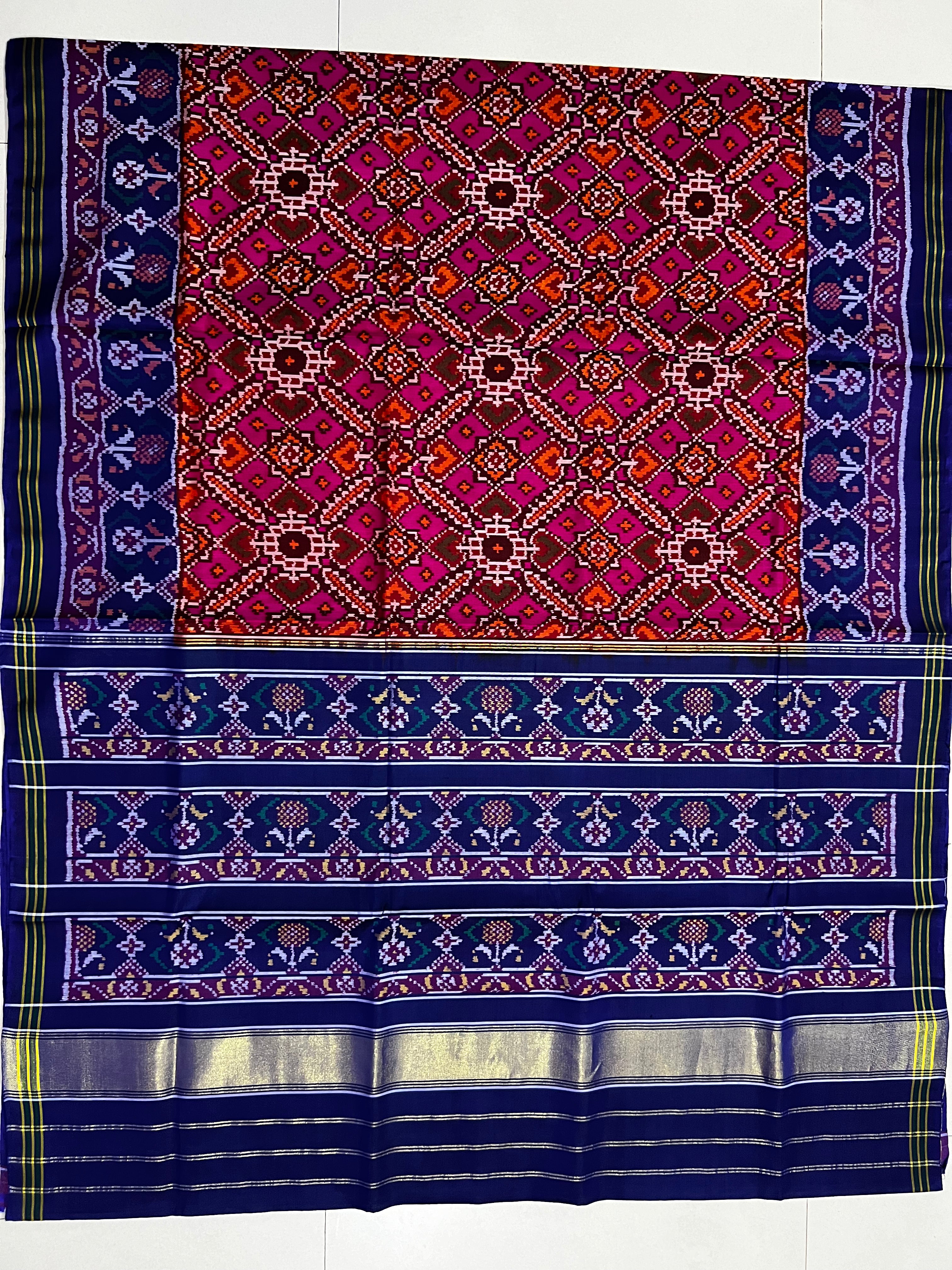 Handwoven Patola Silk Saree Manekchowk Pink And Blue Secondary image