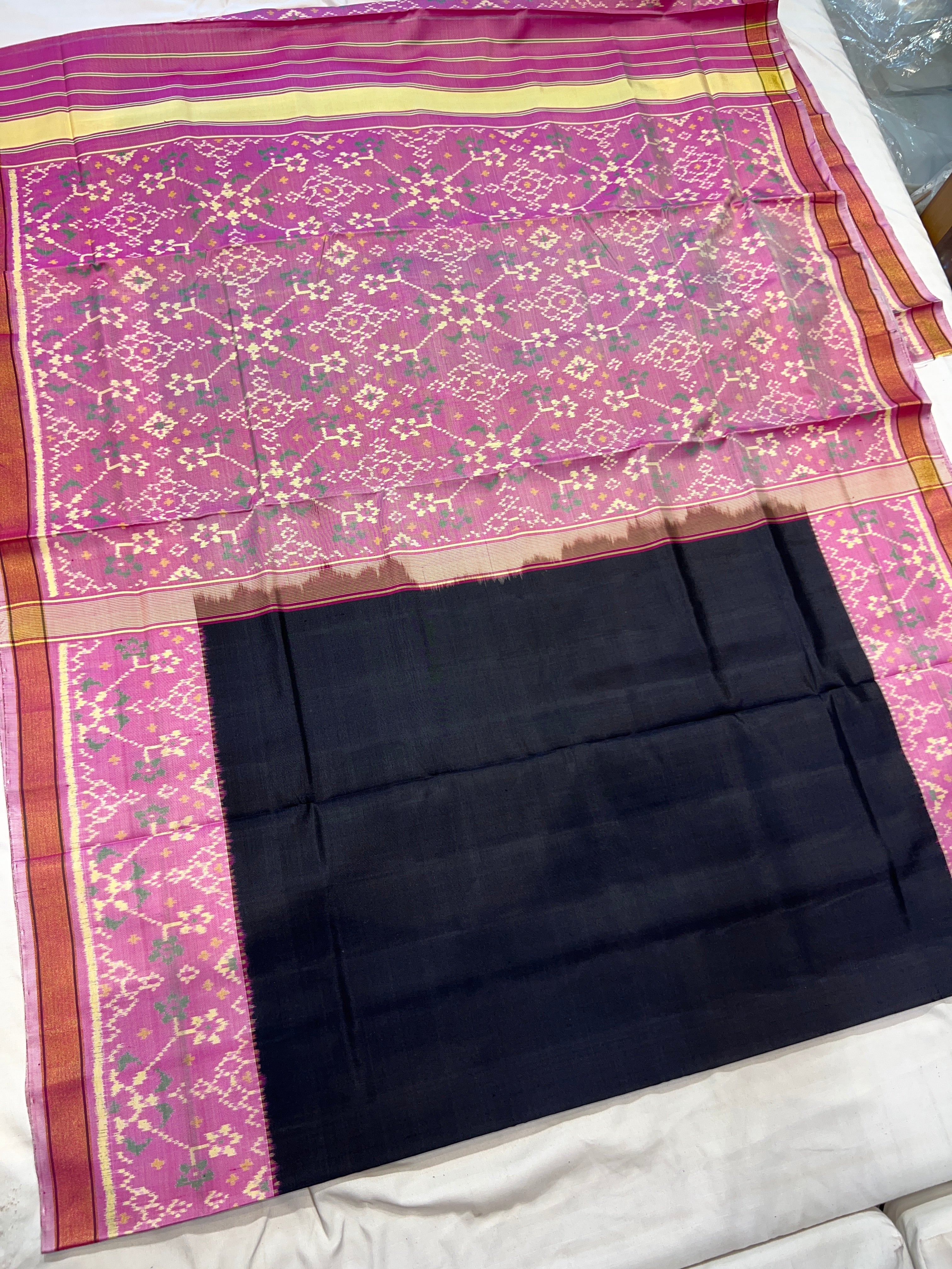 Plain Gala Border Handwoven Patola Silk Saree