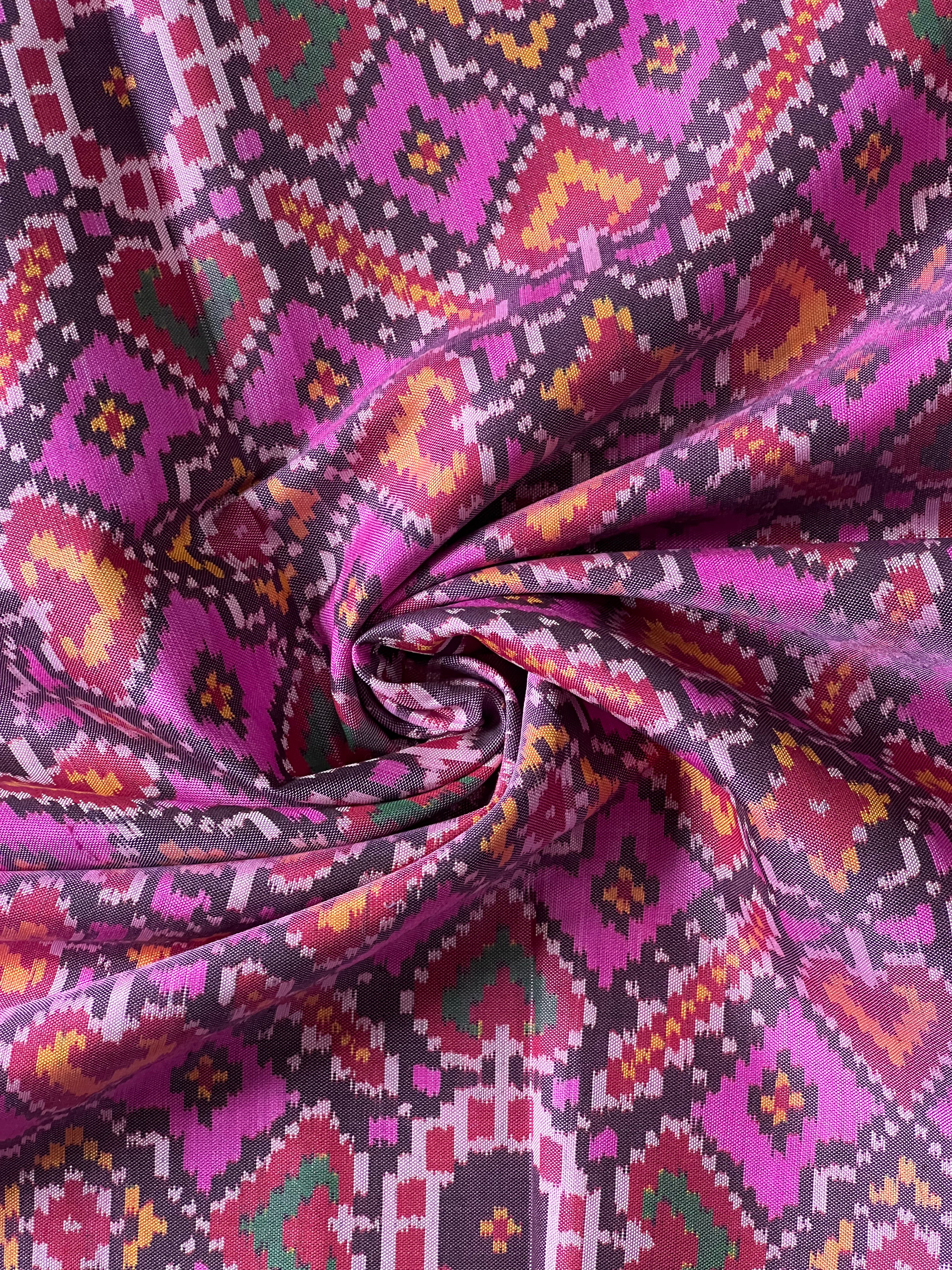 Handwoven Patola Silk Saree Manekchowk design