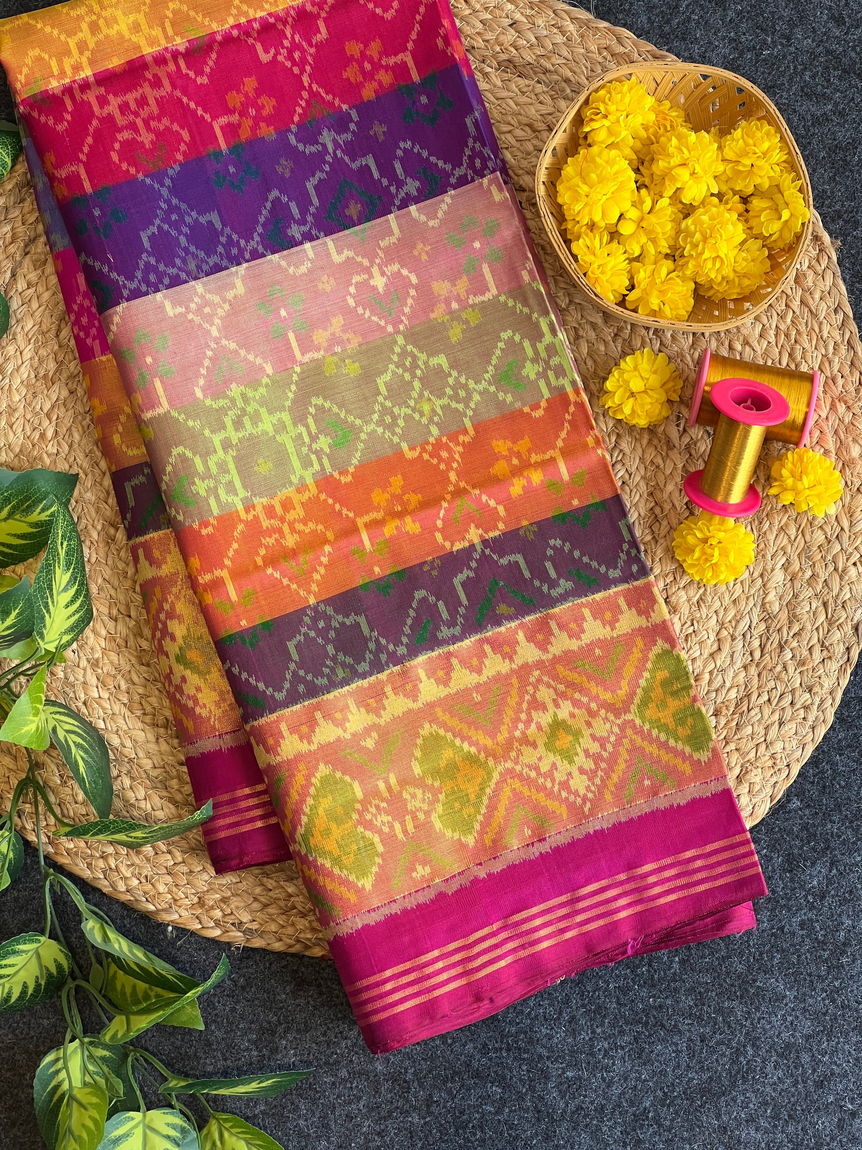 Multicolor Handwoven Patola Silk Saree Main image