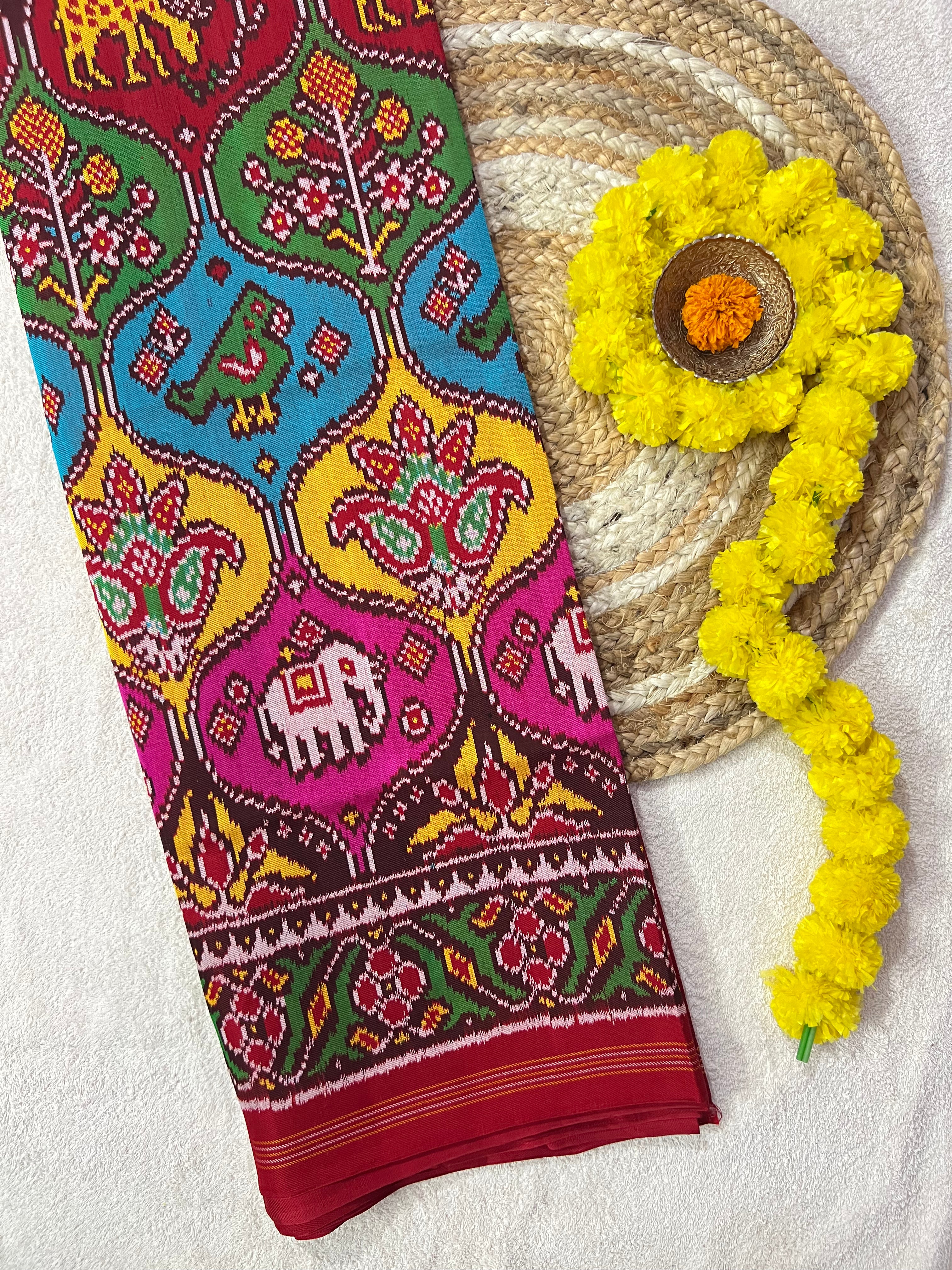 Twill Weaving Handwoven Patola Silk Saree Main image