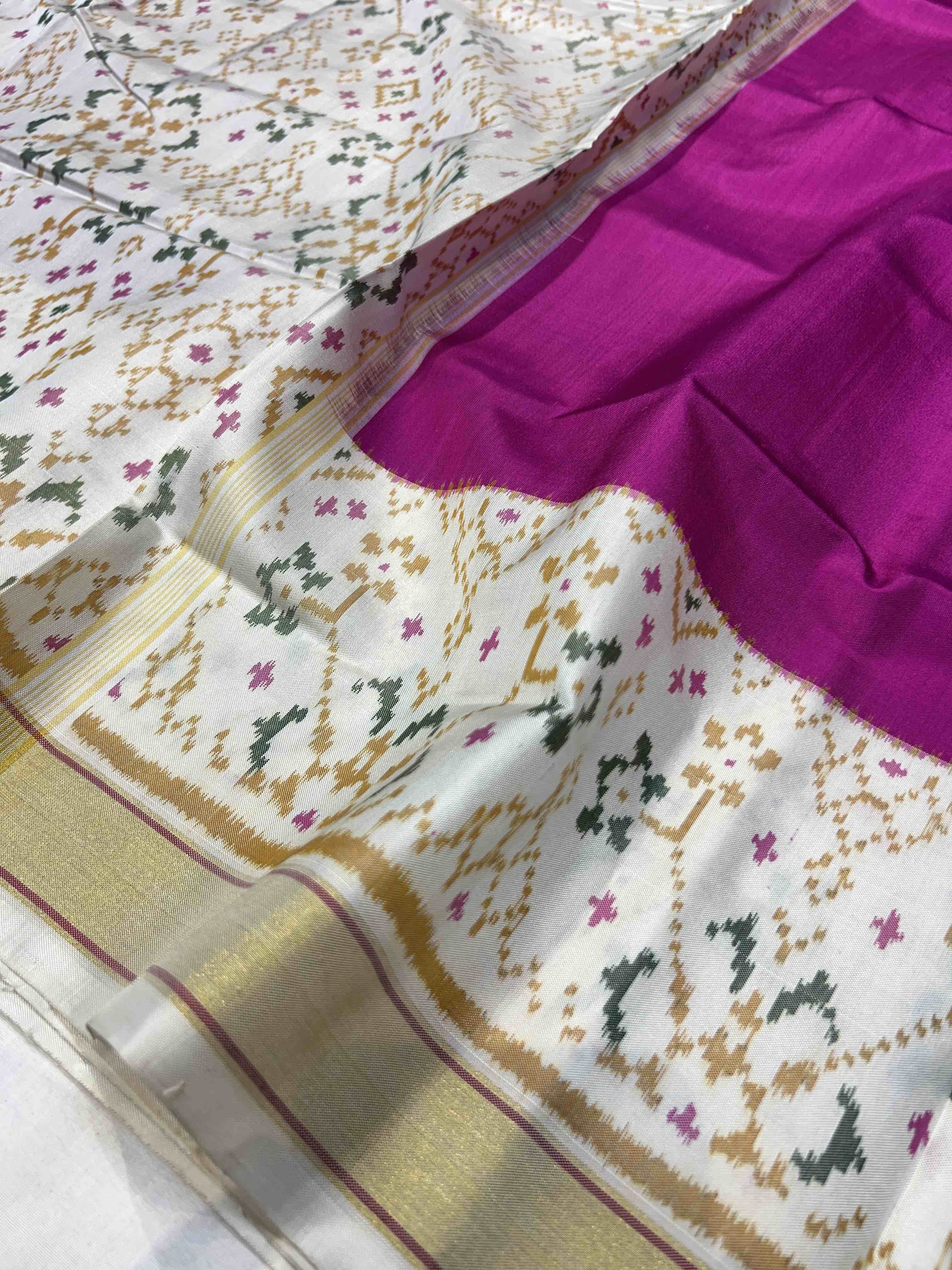 Handwoven Patola Silk Saree Plain Gala Border Pink Body