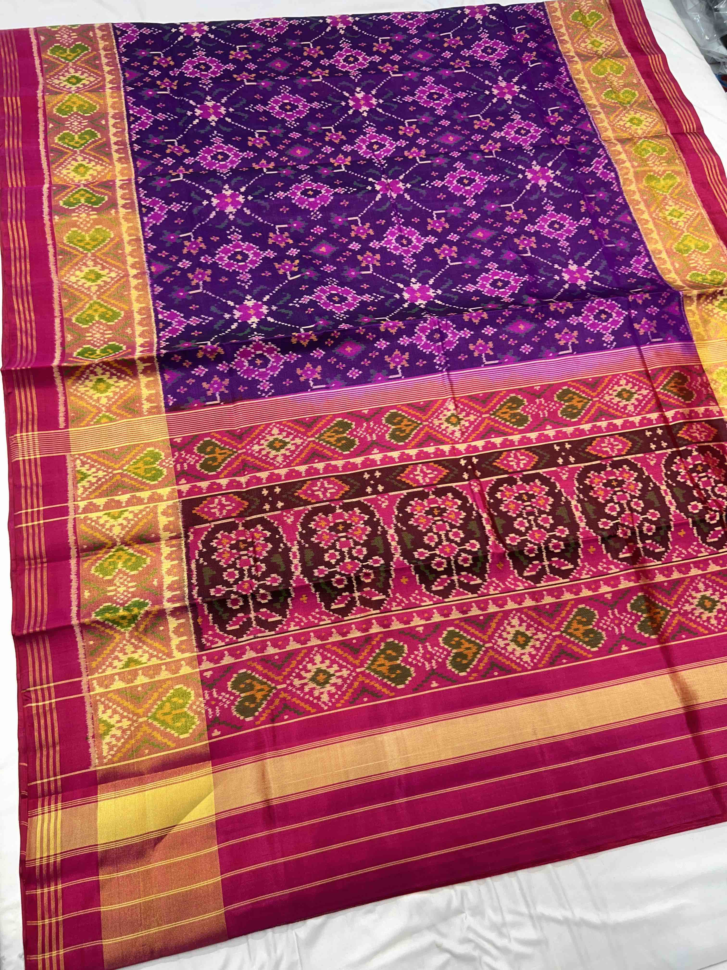 Handwoven Patola Silk Saree Magenta Navratna Secondary image