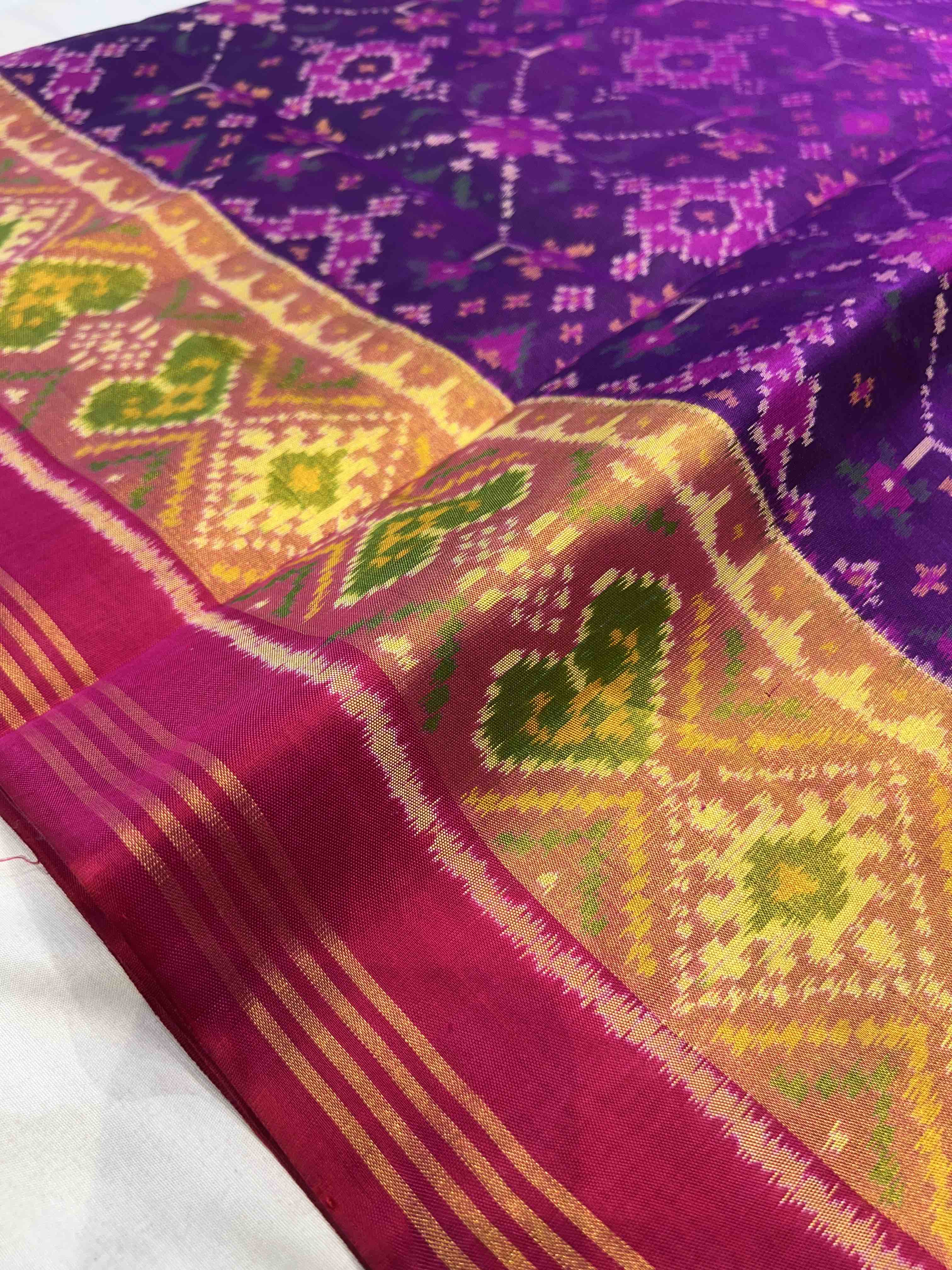 Handwoven Patola Silk Saree Magenta Navratna